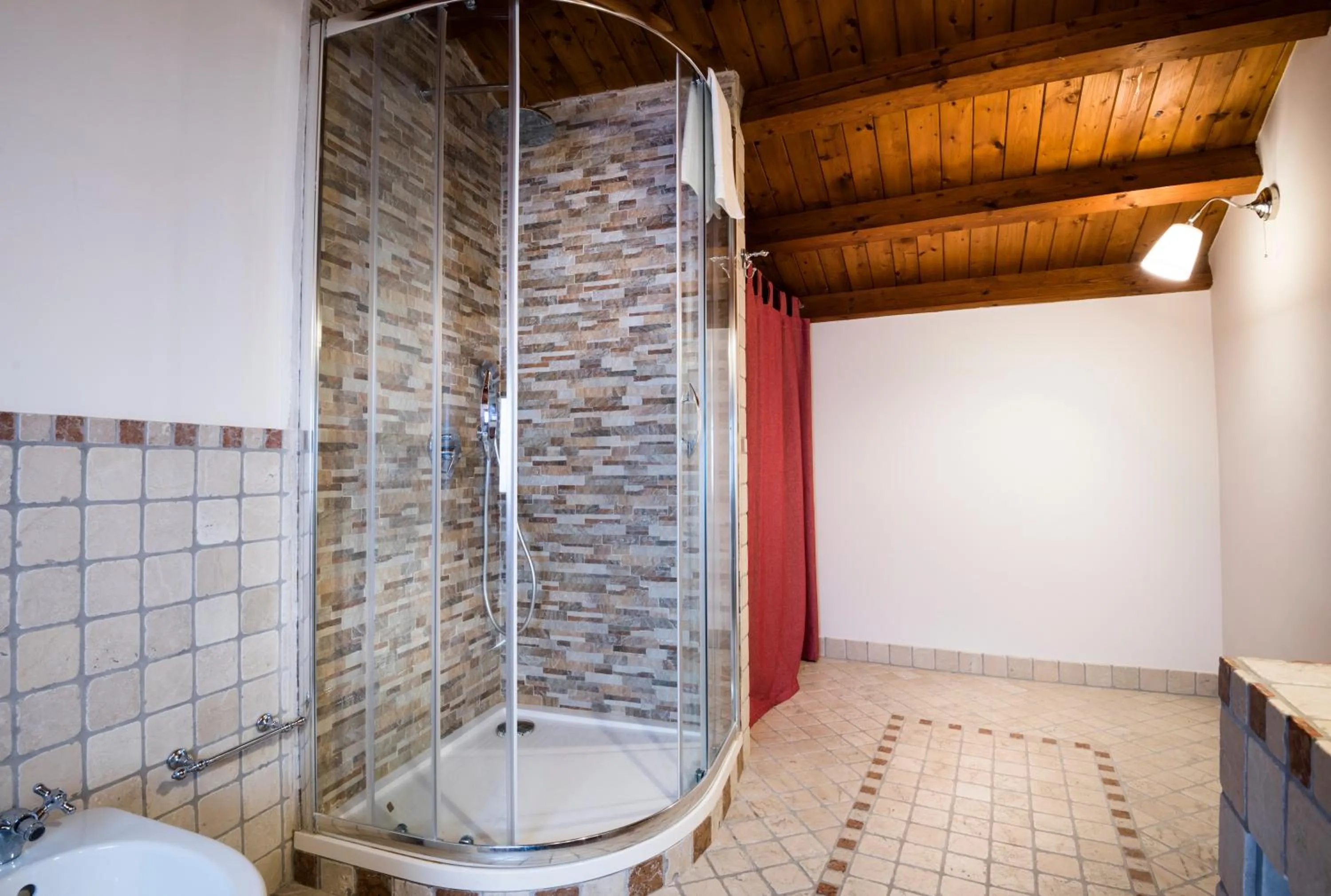 Bathroom in La Casa di Ilde al Duomo - Ortigia Holidays