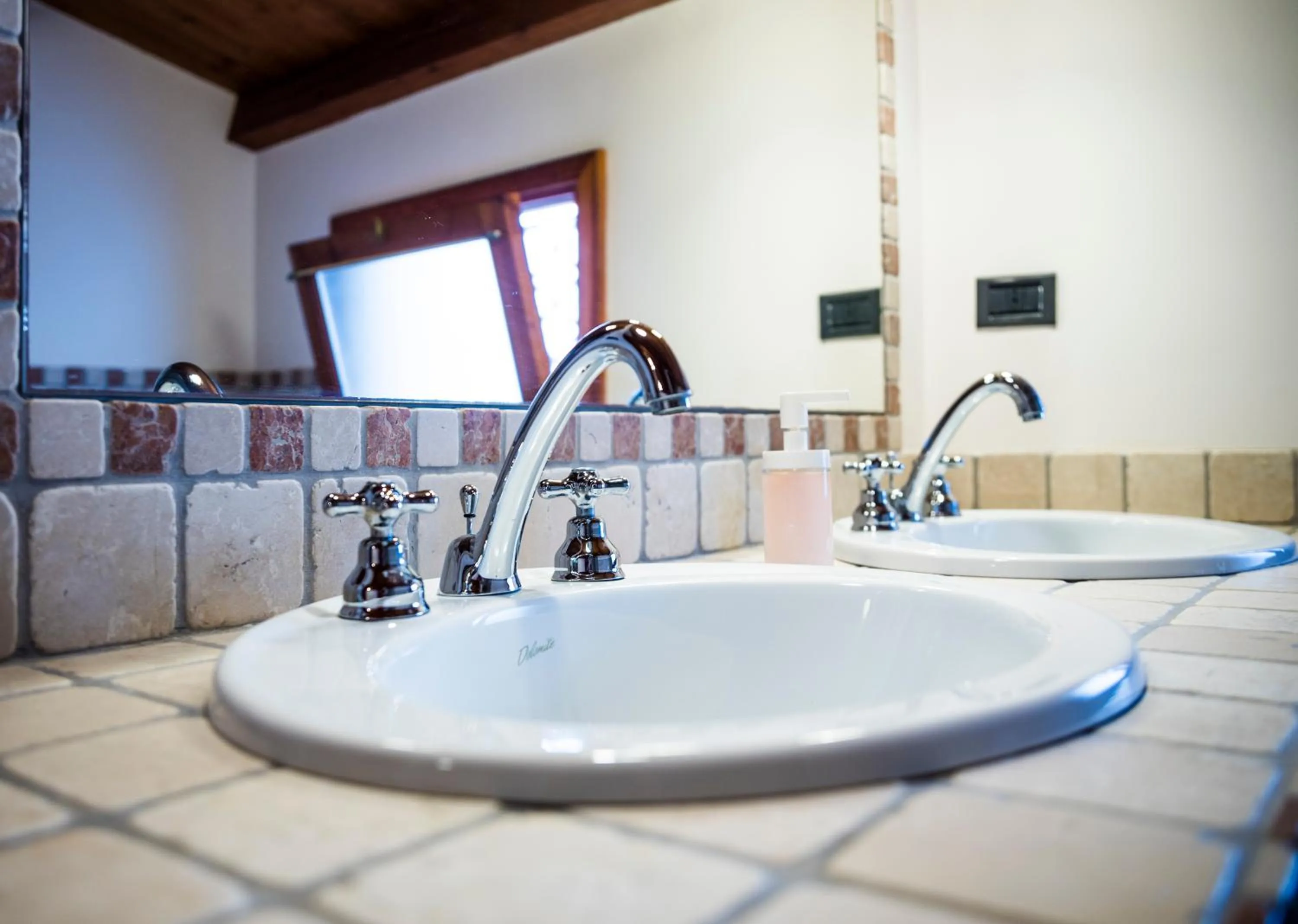 Bathroom in La Casa di Ilde al Duomo - Ortigia Holidays