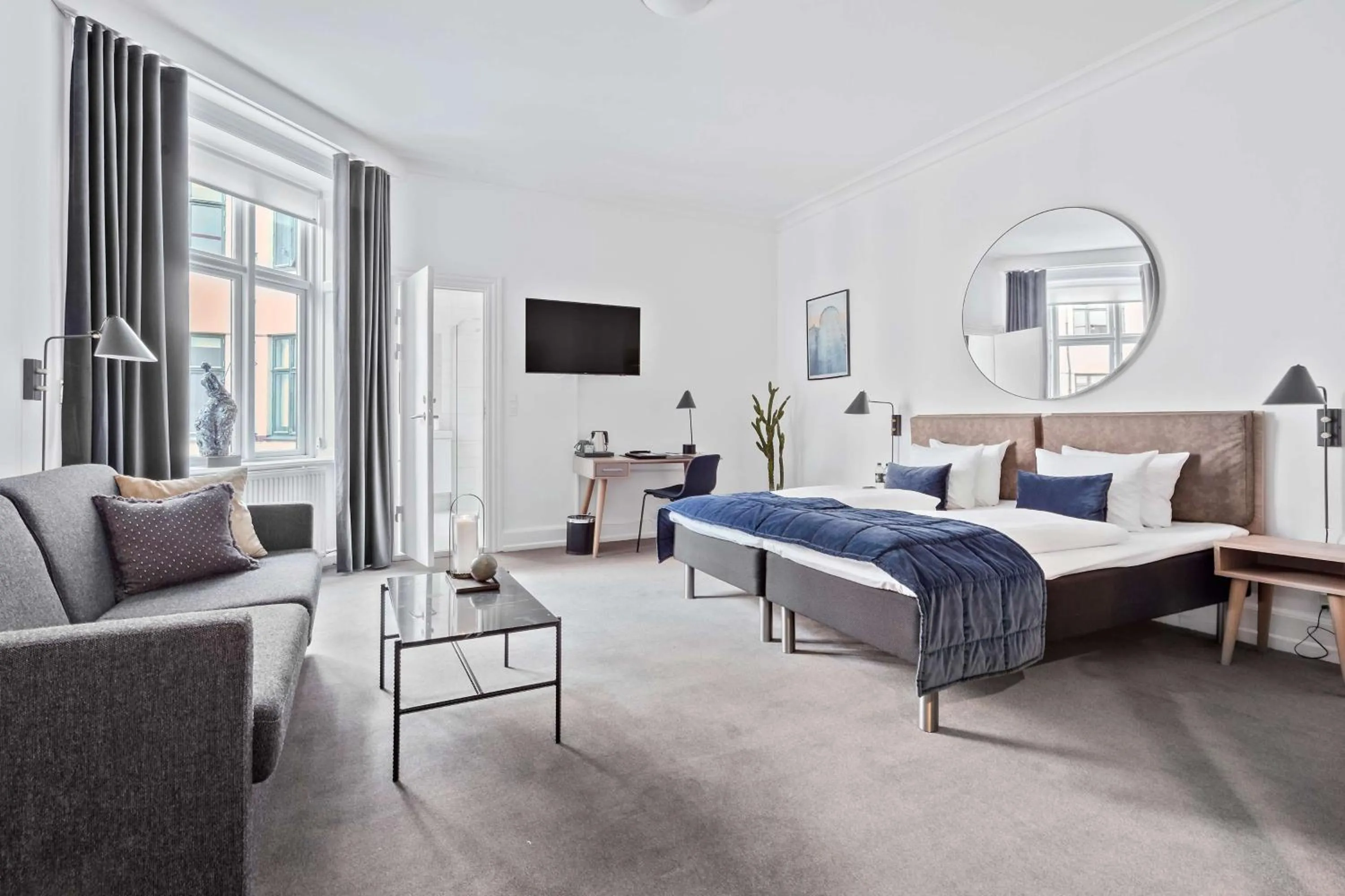 Bedroom, Bed in Best Western Hotel Hebron