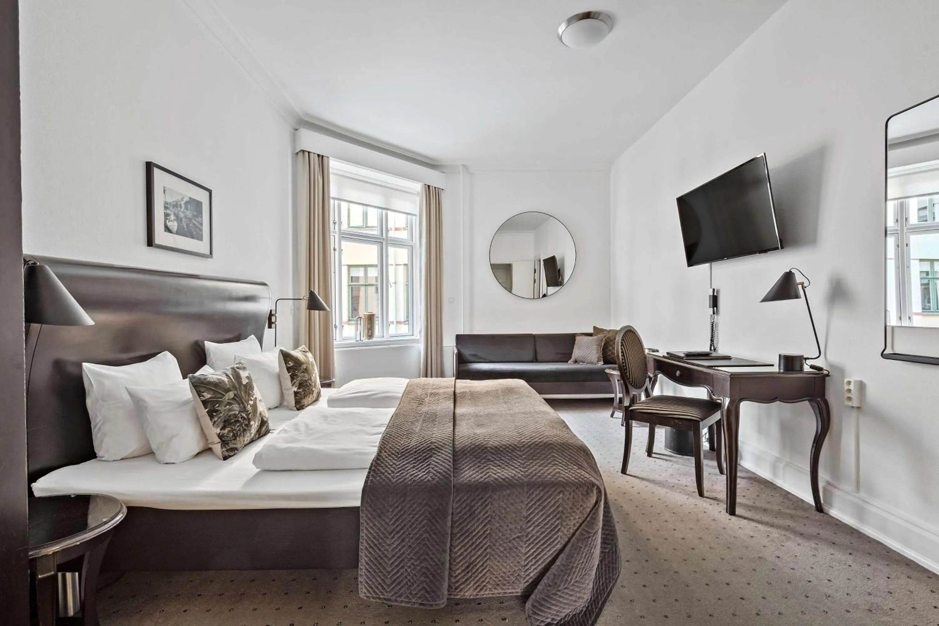 Bedroom, Bed in Best Western Hotel Hebron