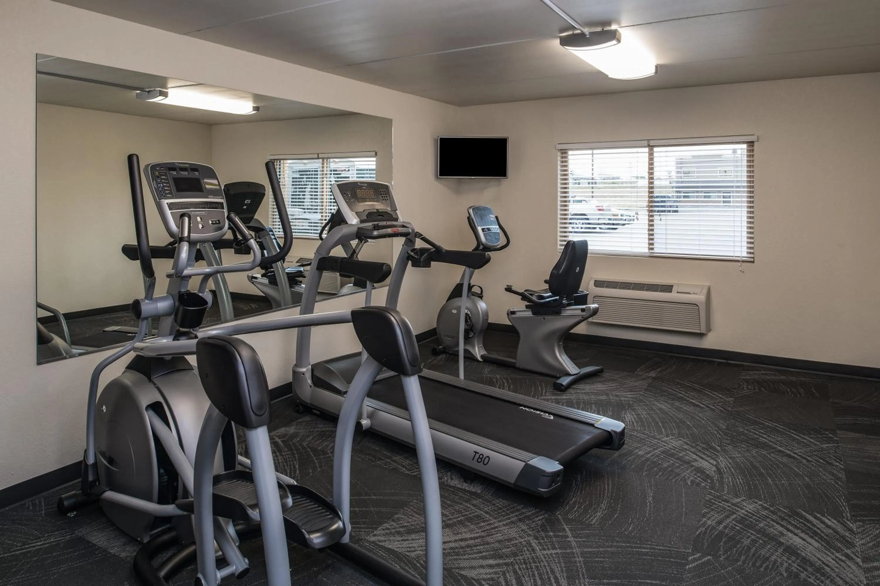 Fitness centre/facilities in AmericInn by Wyndham Belle Fourche