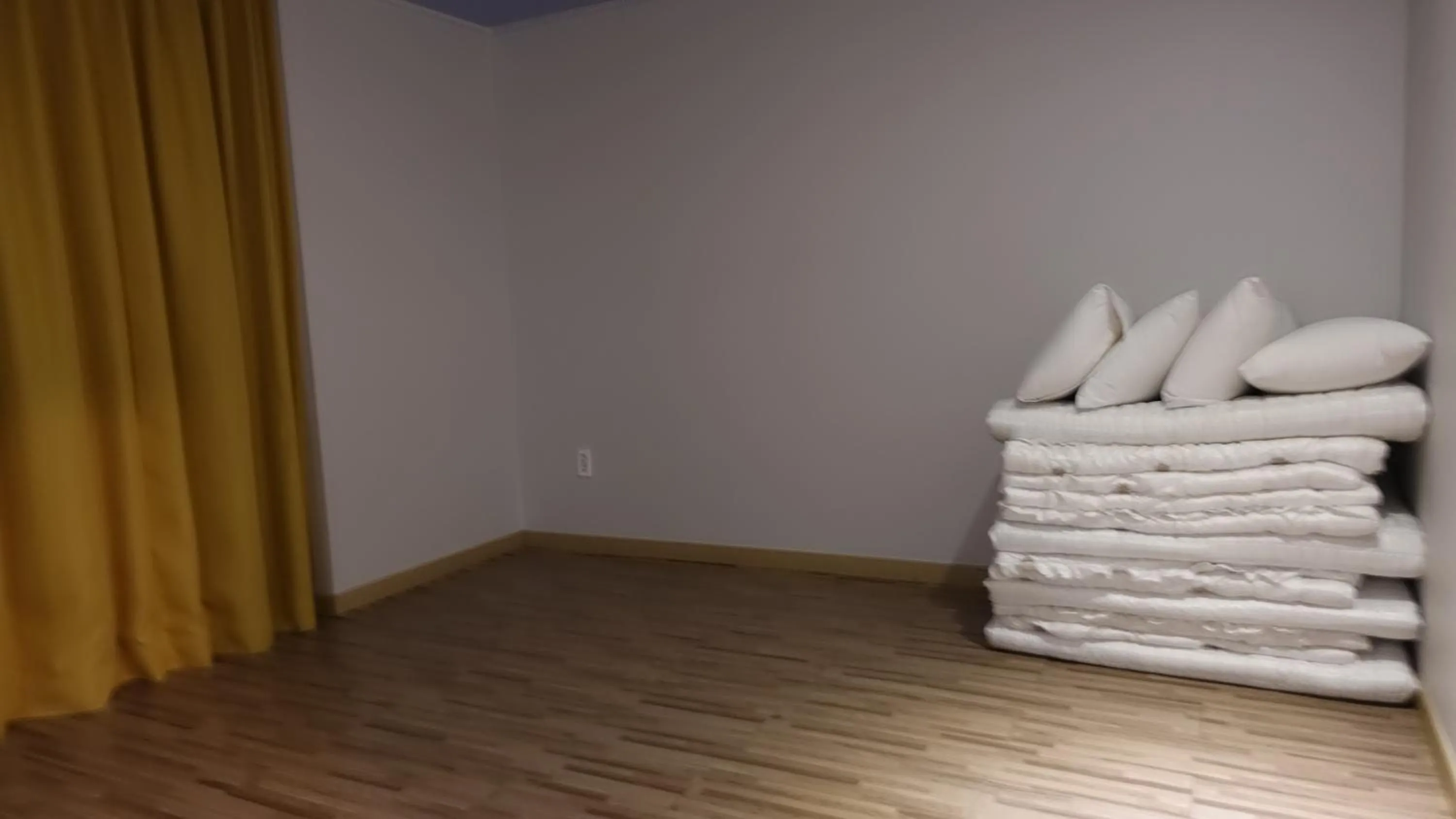 Photo of the whole room in Gallery Hotel BnB