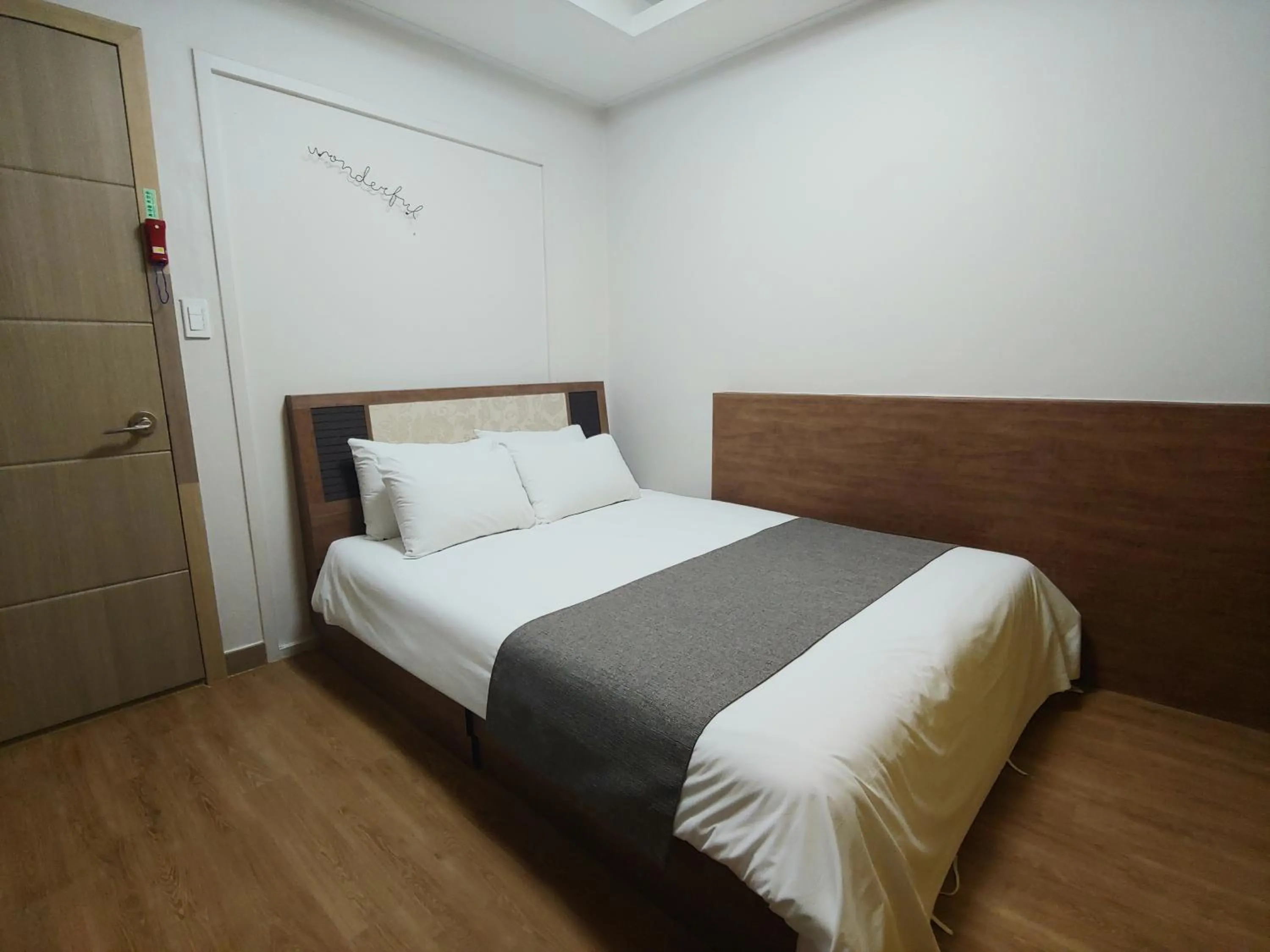 Photo of the whole room in Gallery Hotel BnB