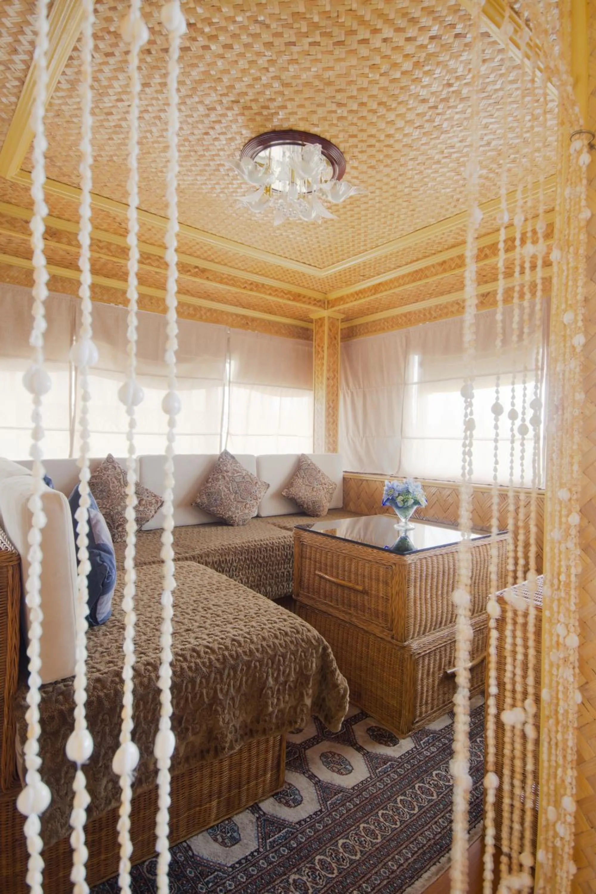 Bed in Foxy's Beach Resort