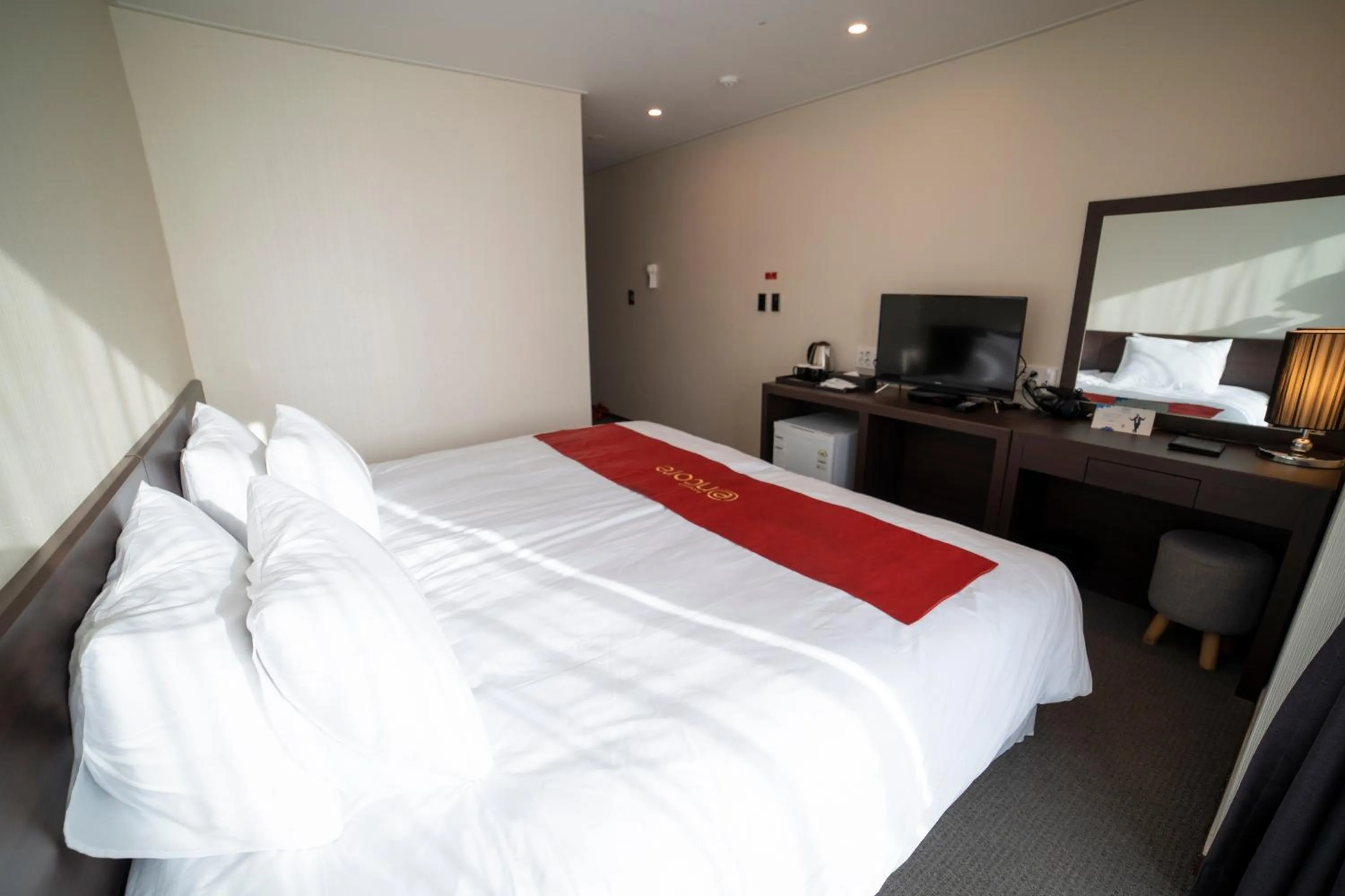 TV/Entertainment Center in Ramada Encore by Wyndham Pyeongtaek