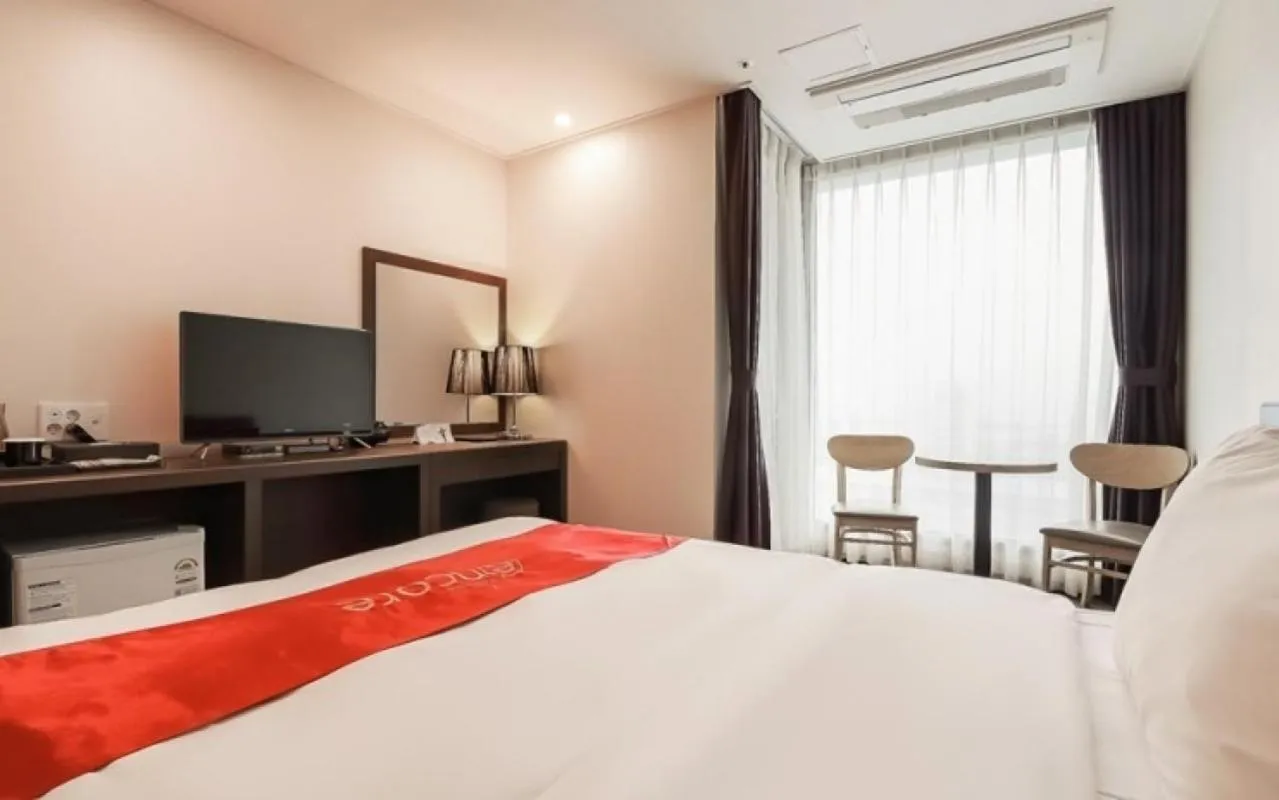 TV/Entertainment Center in Ramada Encore by Wyndham Pyeongtaek