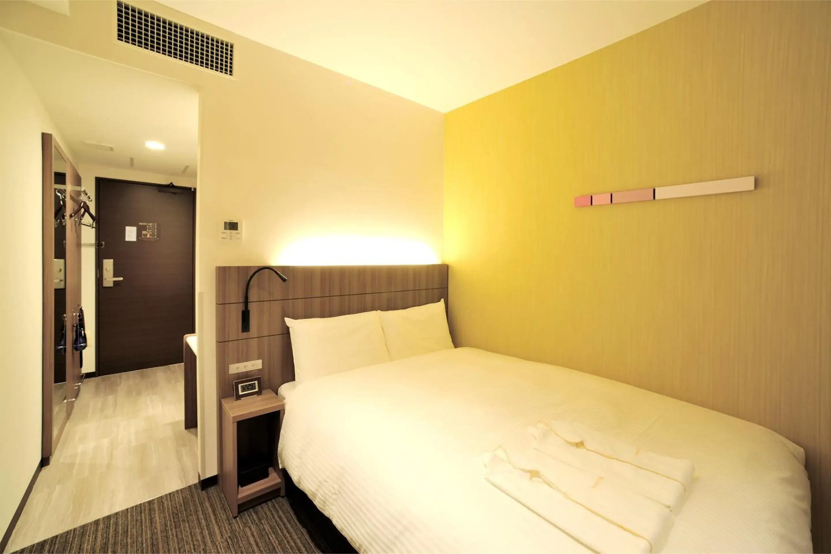 Double Room with Small Double Bed - Non-Smoking in Hotel Nets Sapporo Double Room with Small Double Bed - Non-Smoking in Hotel Nets Sapporo