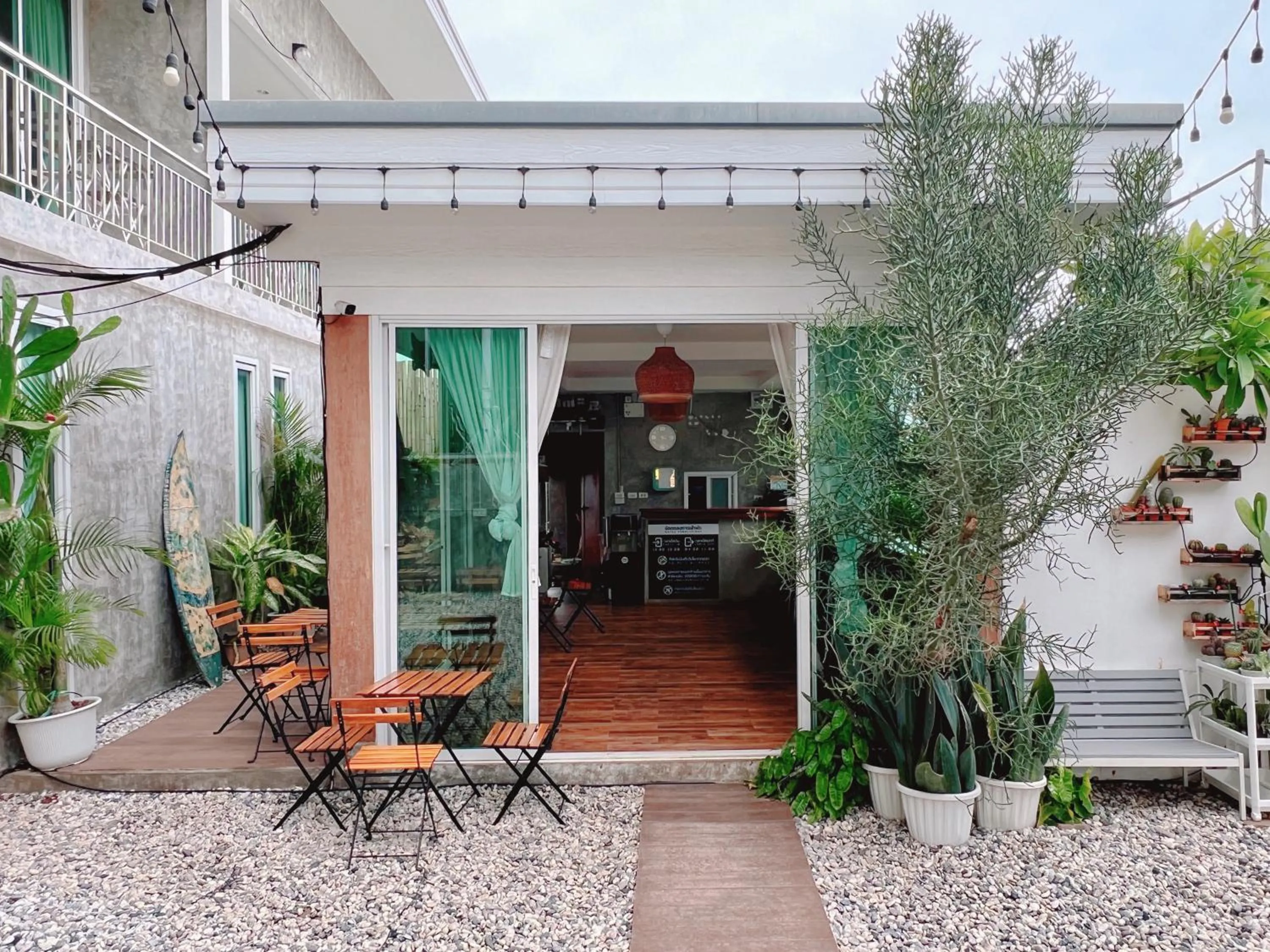 Day in Check-in Resort Koh Larn