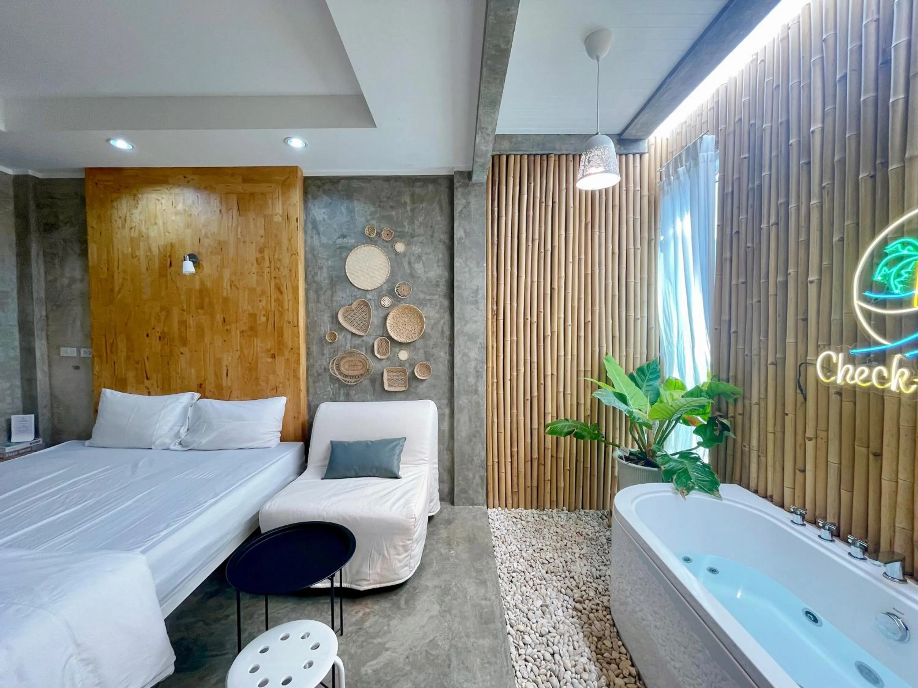 Bed in Check-in Resort Koh Larn