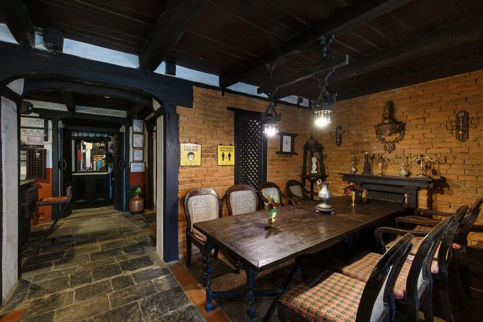 Restaurant/places to eat in The Old Inn