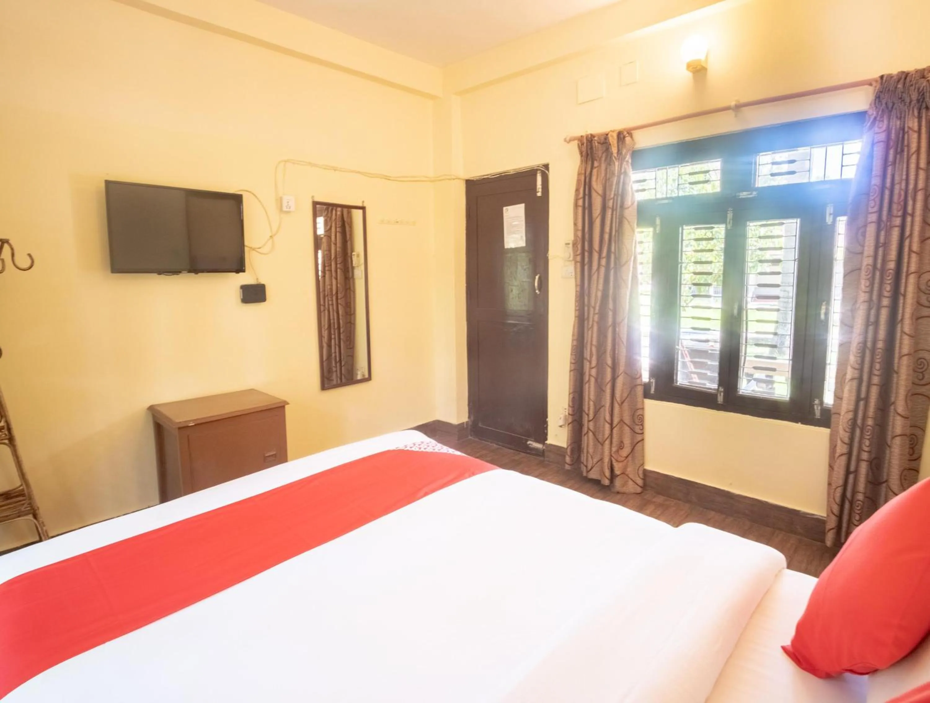 Bedroom, Bed in Chitwan Riverside Resort