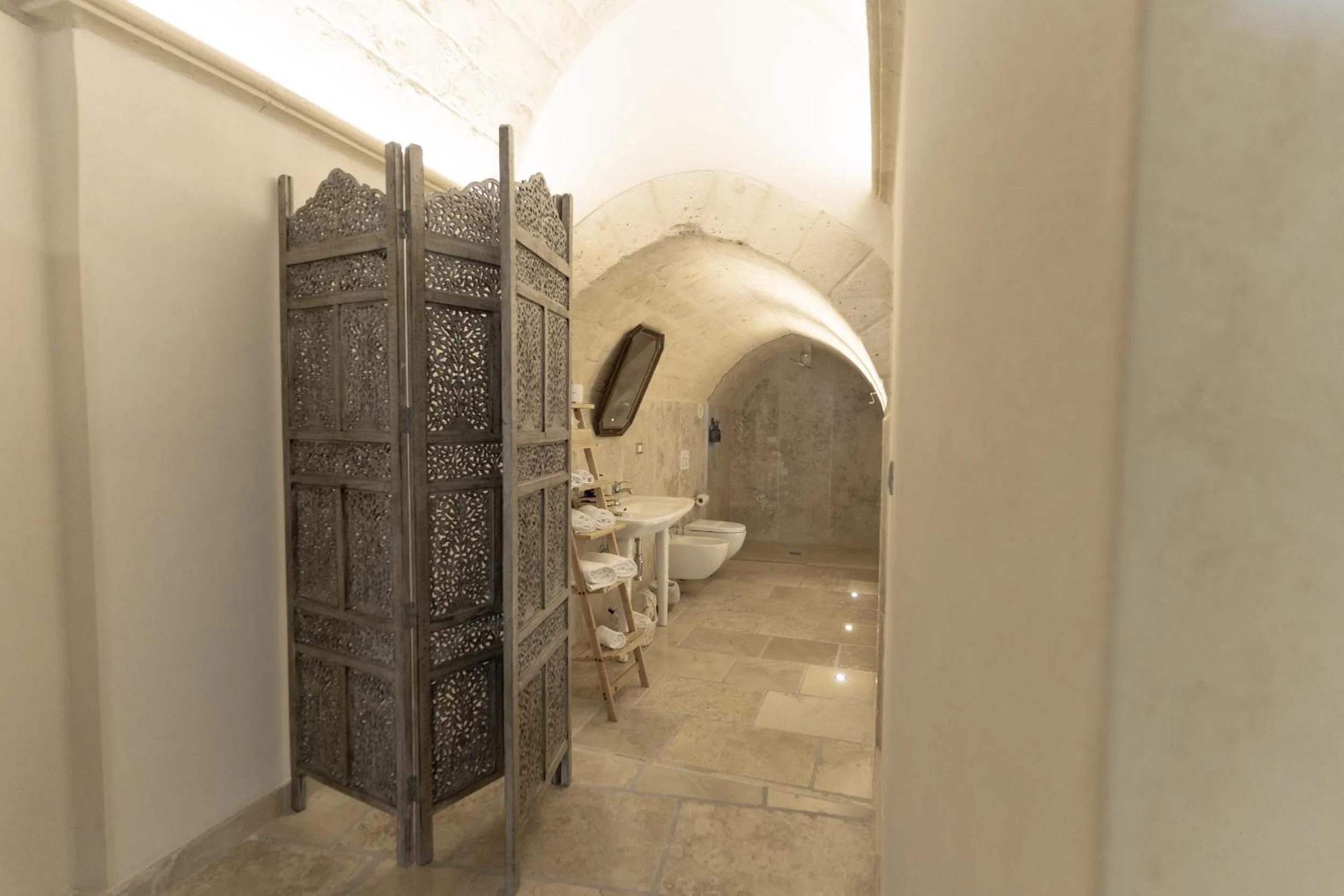 Bathroom in Palazzo Del Duca Hotel & Restaurant