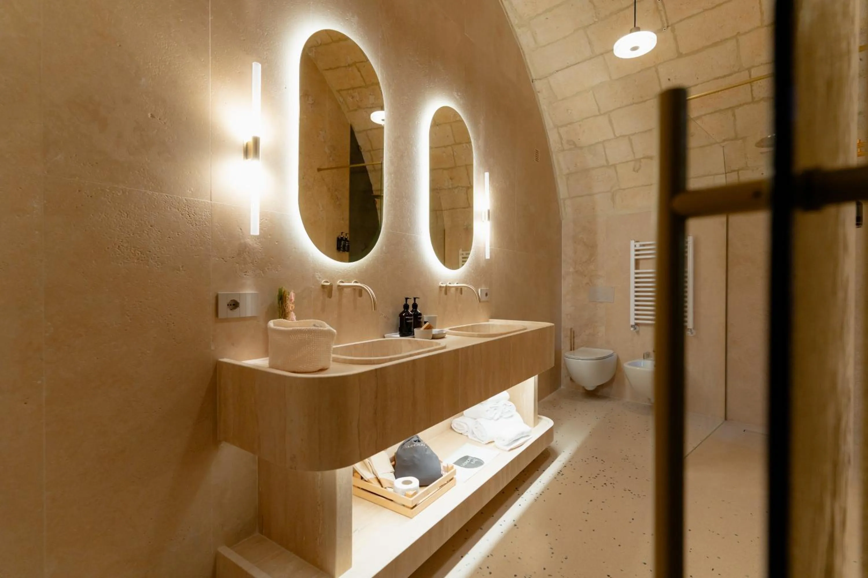 Bathroom in Palazzo Del Duca Hotel & Restaurant