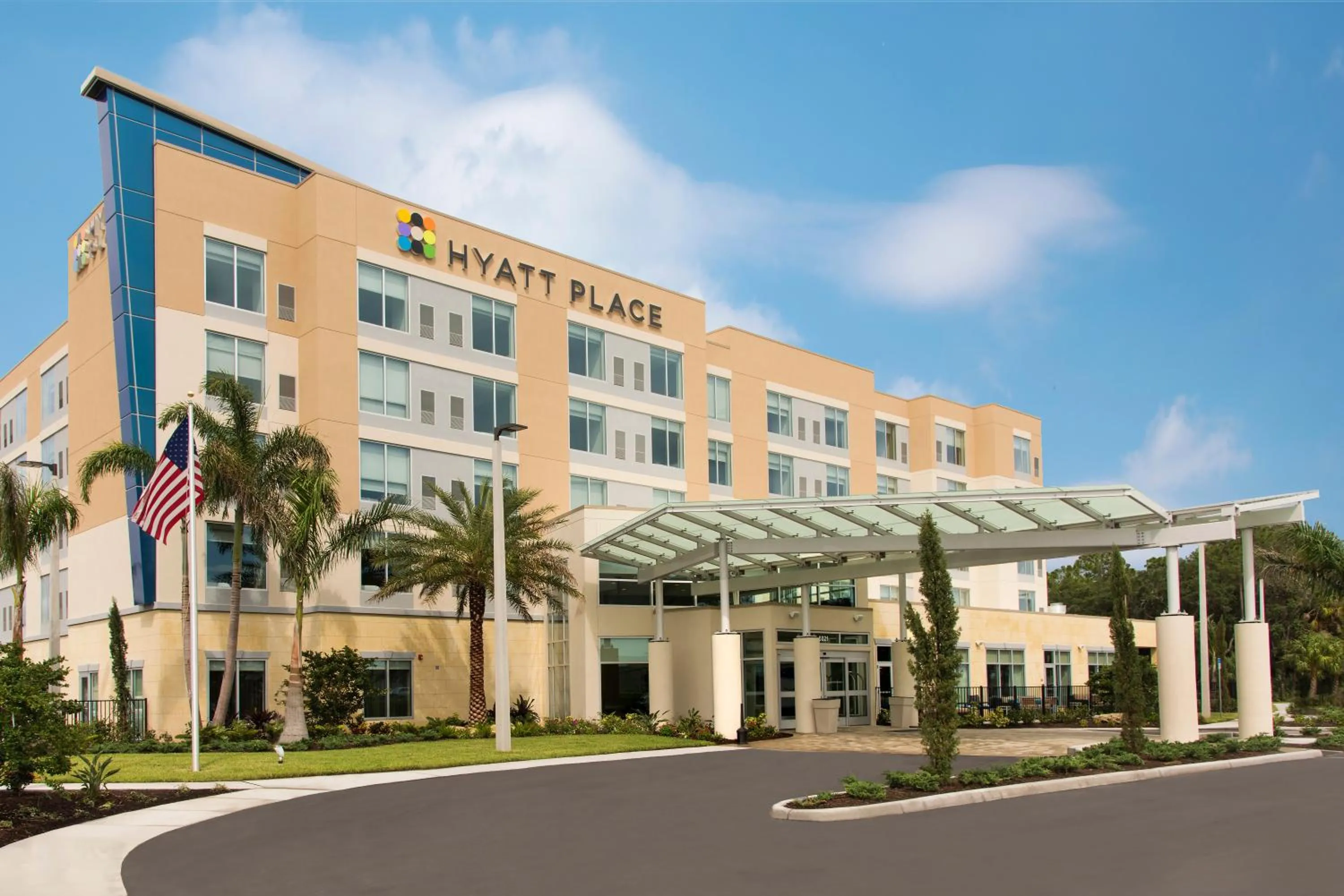 Facade/entrance in Hyatt Place Sarasota/Lakewood Ranch