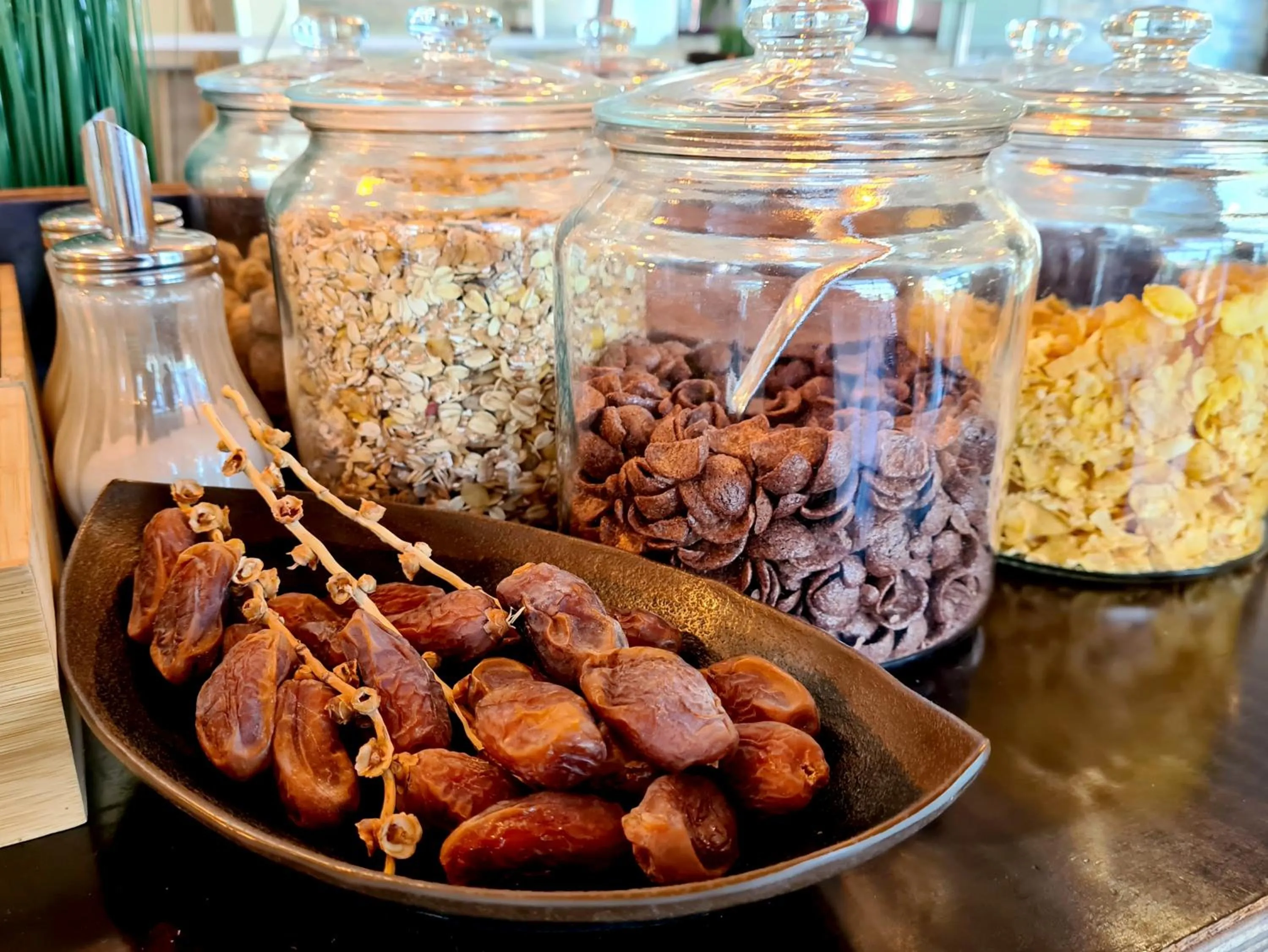 Continental breakfast in The Originals City Hôtel Marseille Aéroport