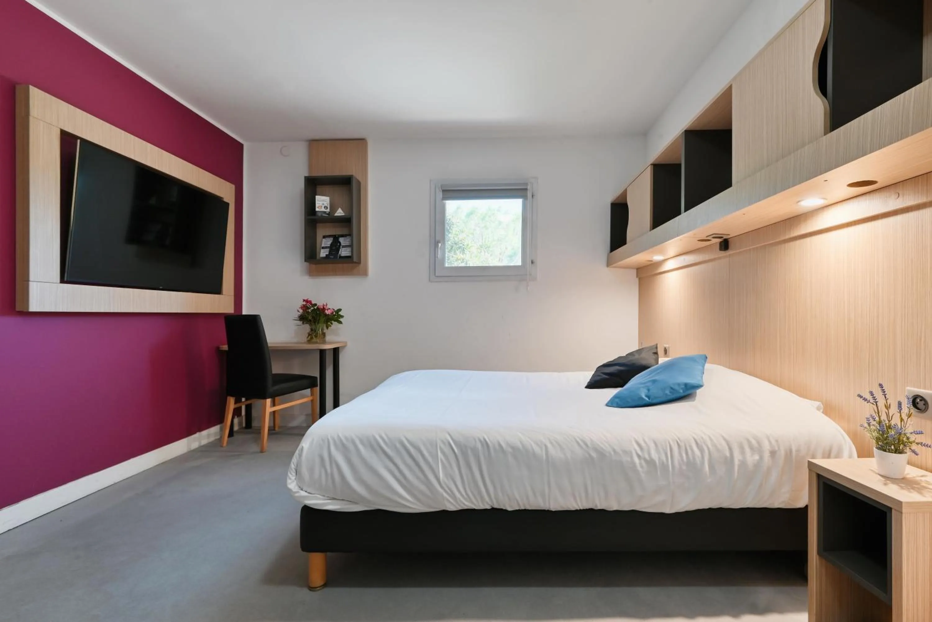 Bedroom, Bed in Villa Martégale Hôtel Restaurant