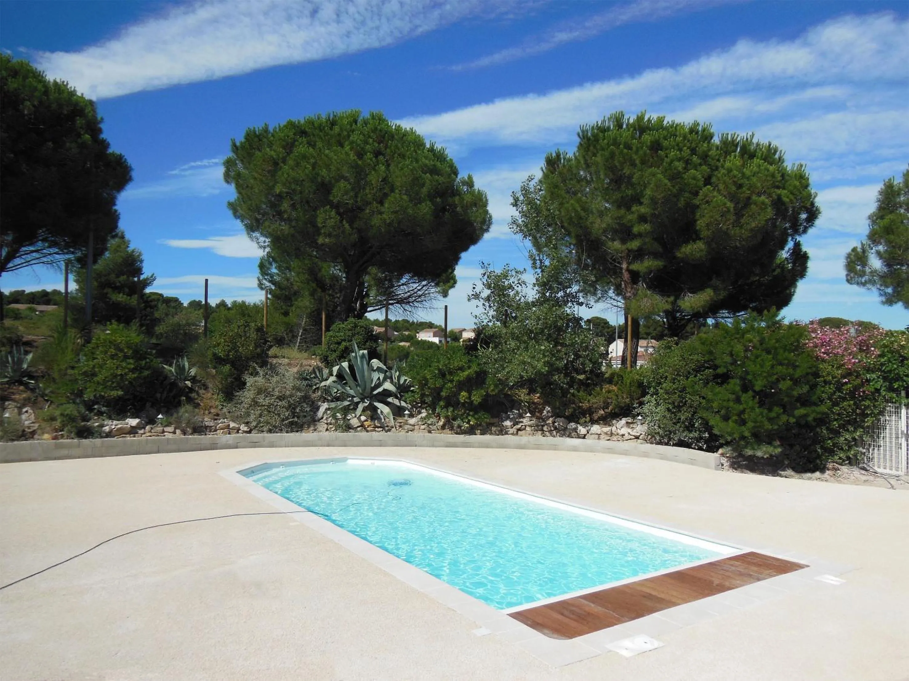 Swimming pool in Villa Martégale Hôtel Restaurant