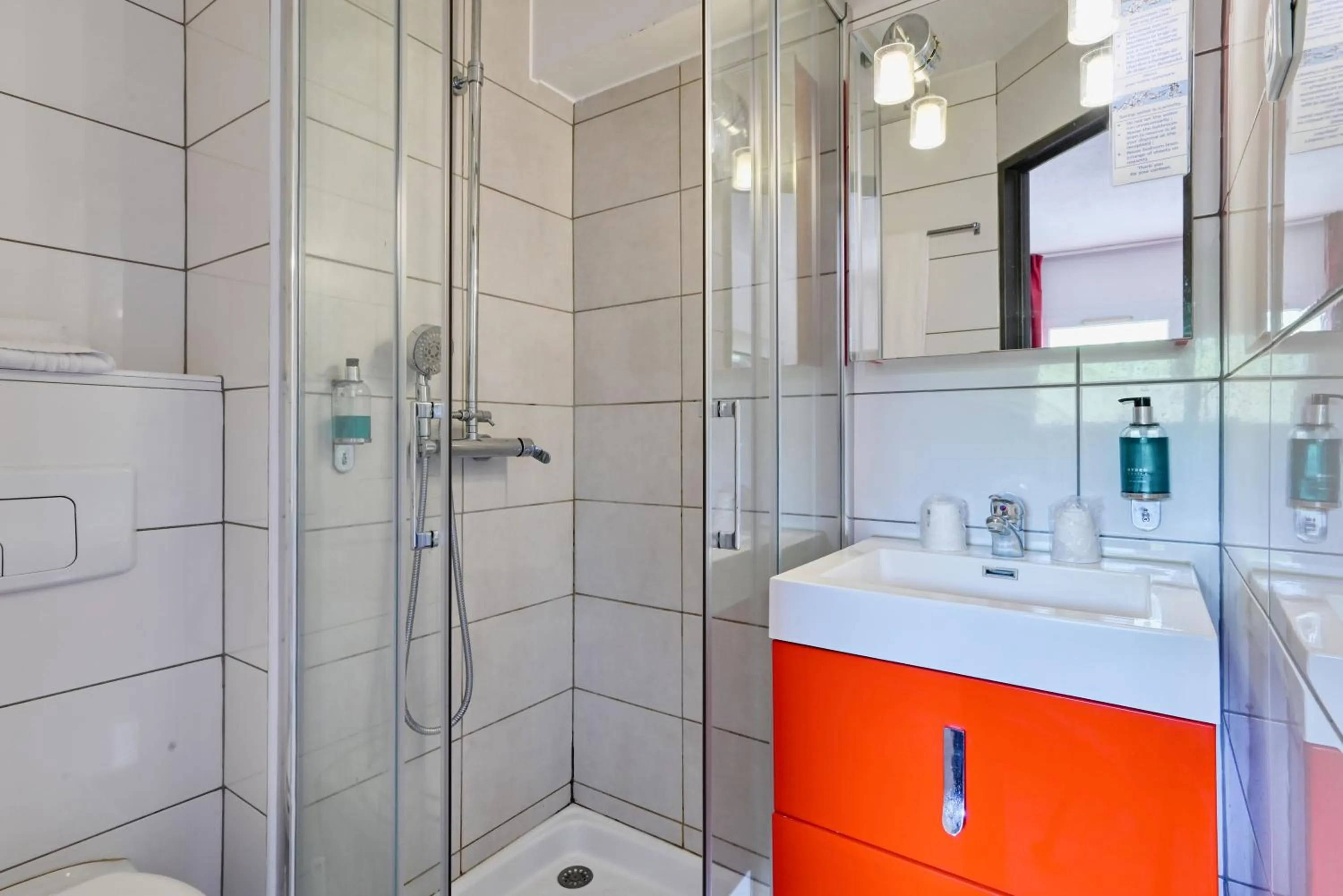 Bathroom in Villa Martégale Hôtel Restaurant