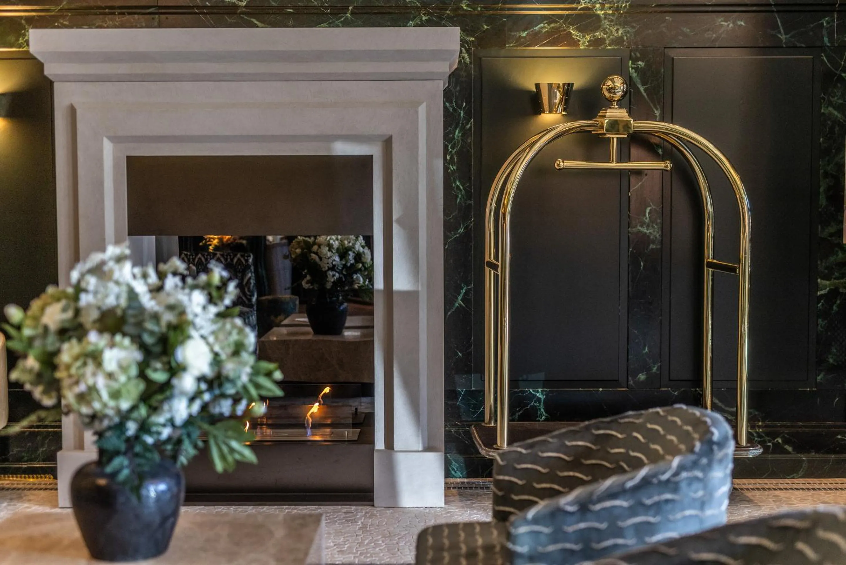 Lobby or reception in Hotel Royal