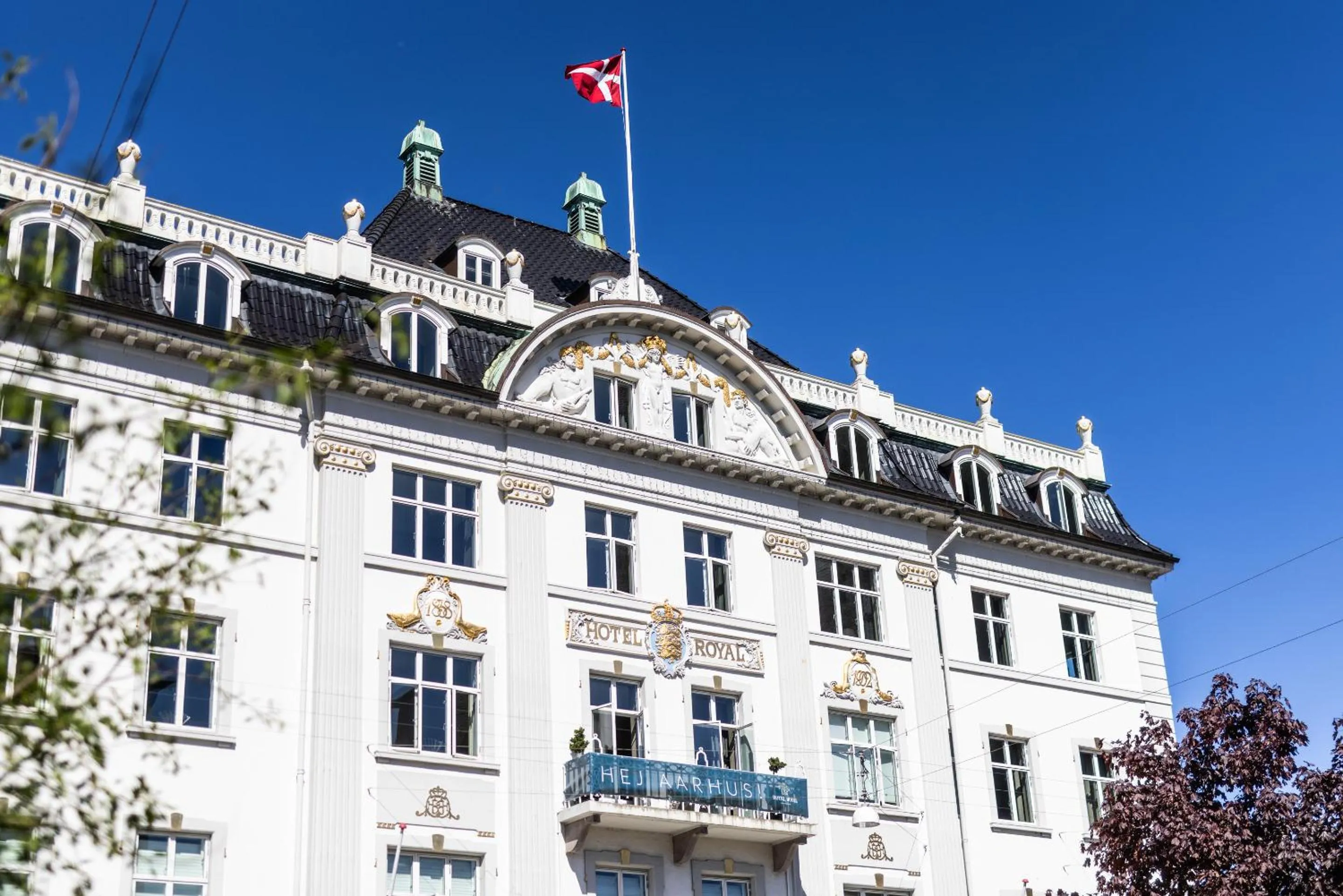 Property building in Hotel Royal