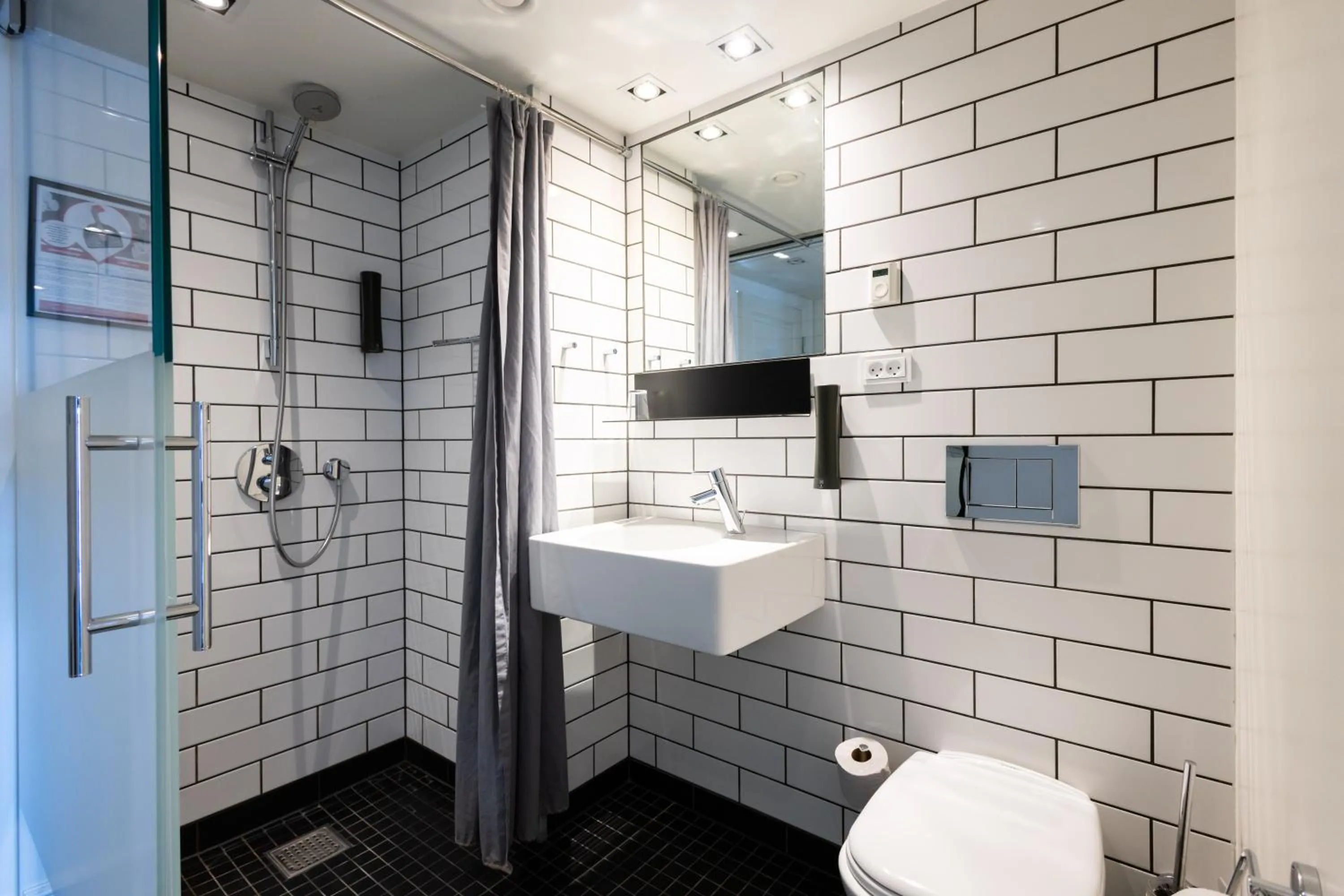 Bathroom in Milling Hotel Ritz Aarhus City