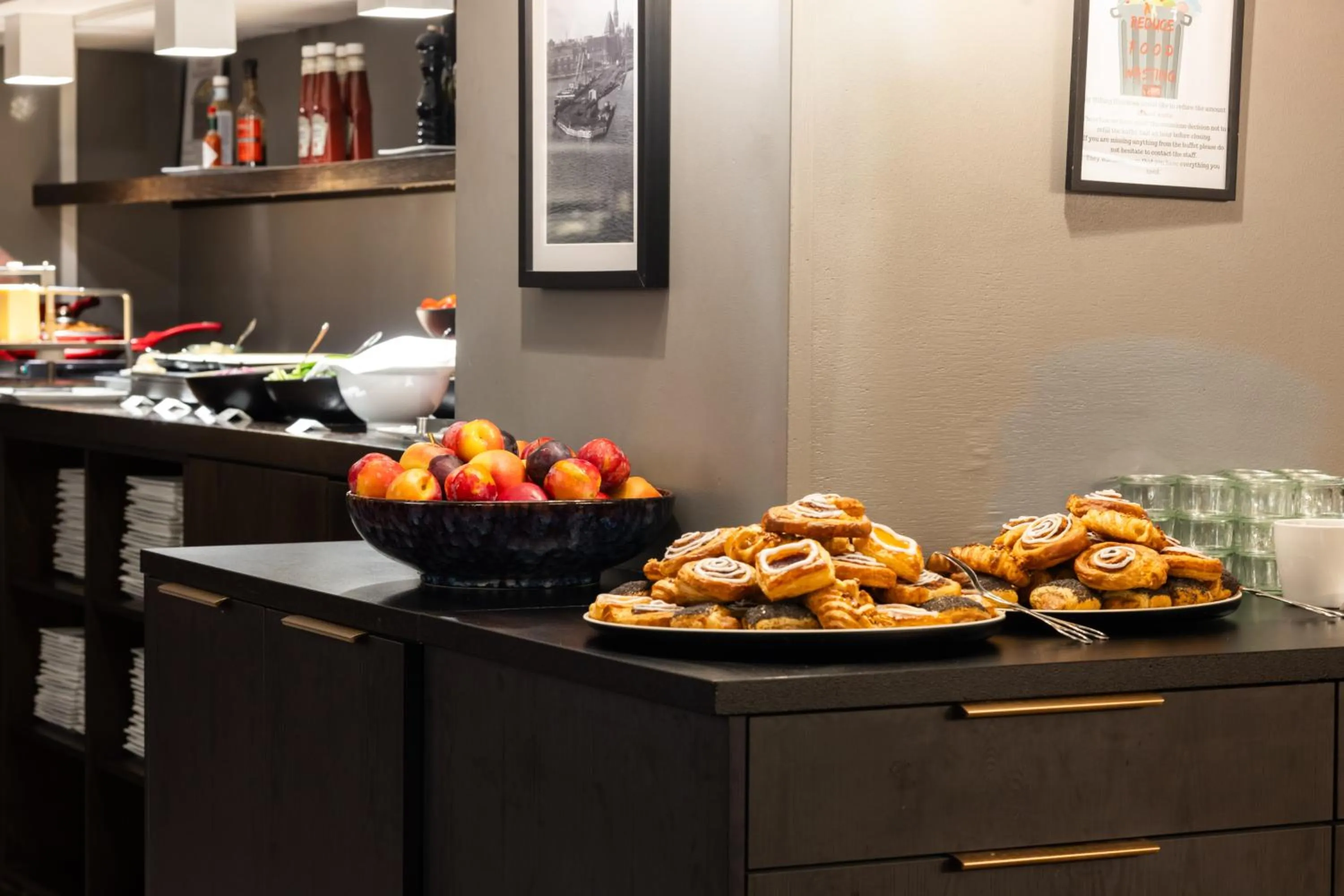 Buffet breakfast in Milling Hotel Ritz Aarhus City