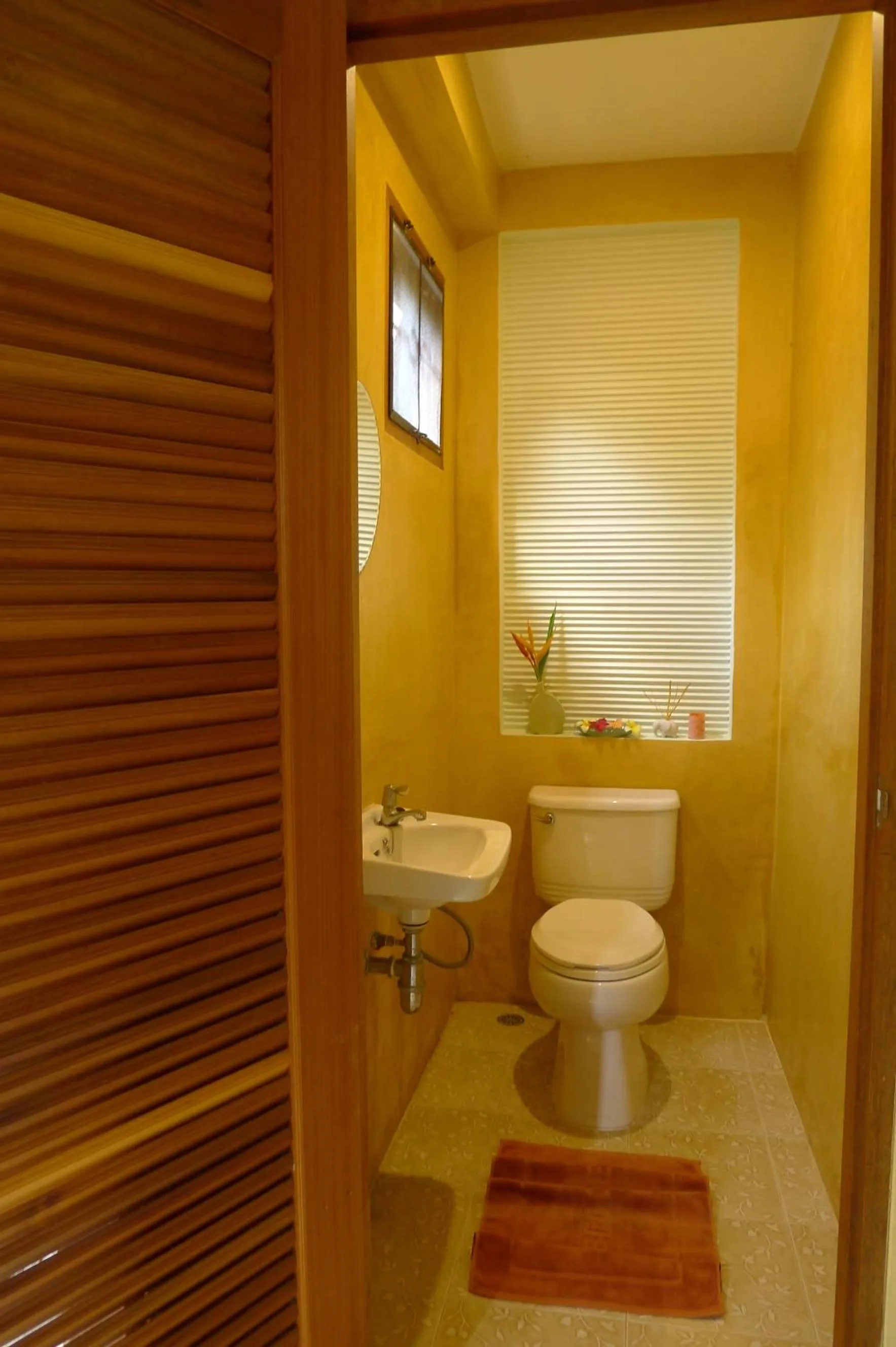 Toilet in Symphony Villa