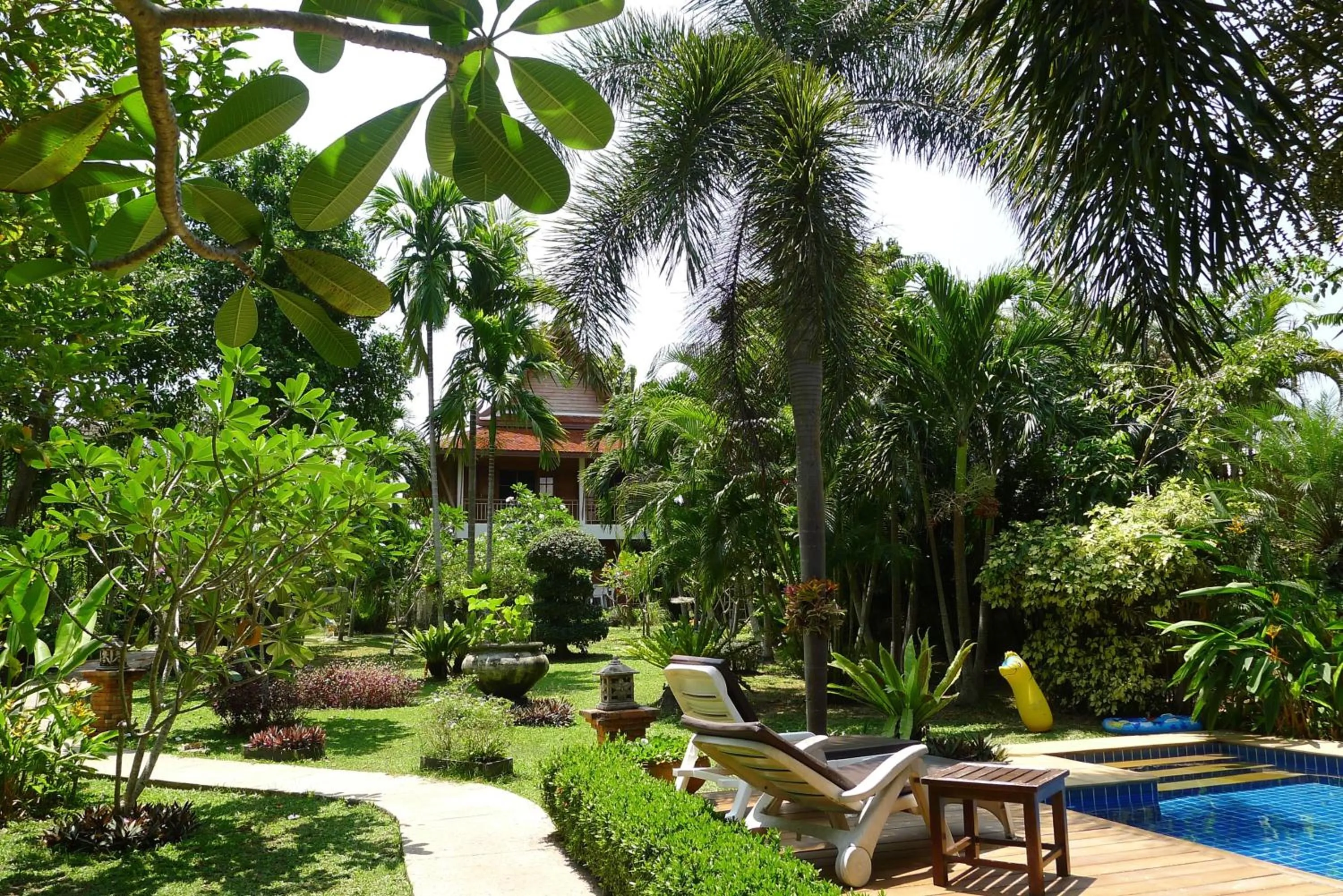 Facade/entrance in Symphony Villa