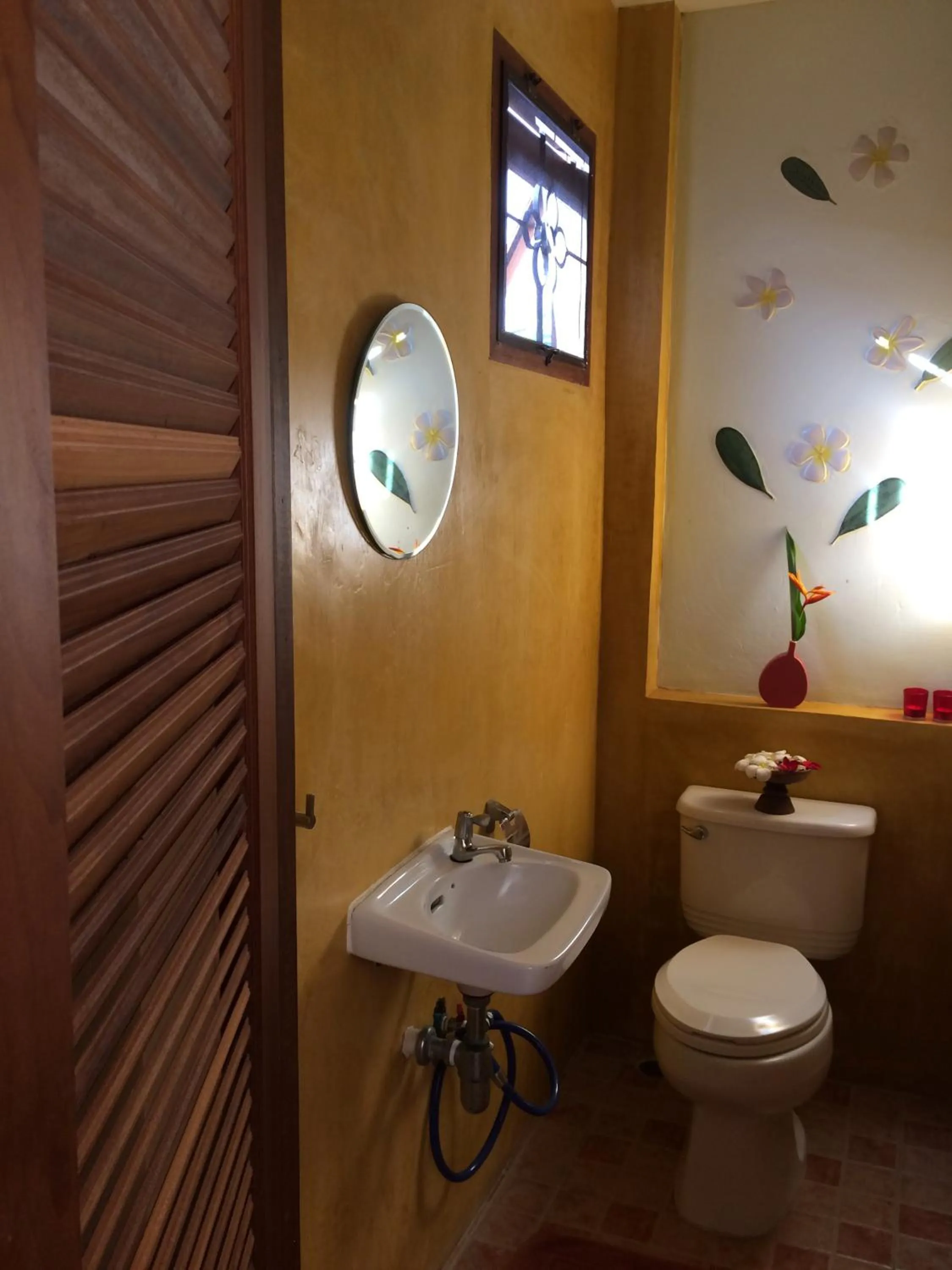 Toilet in Symphony Villa