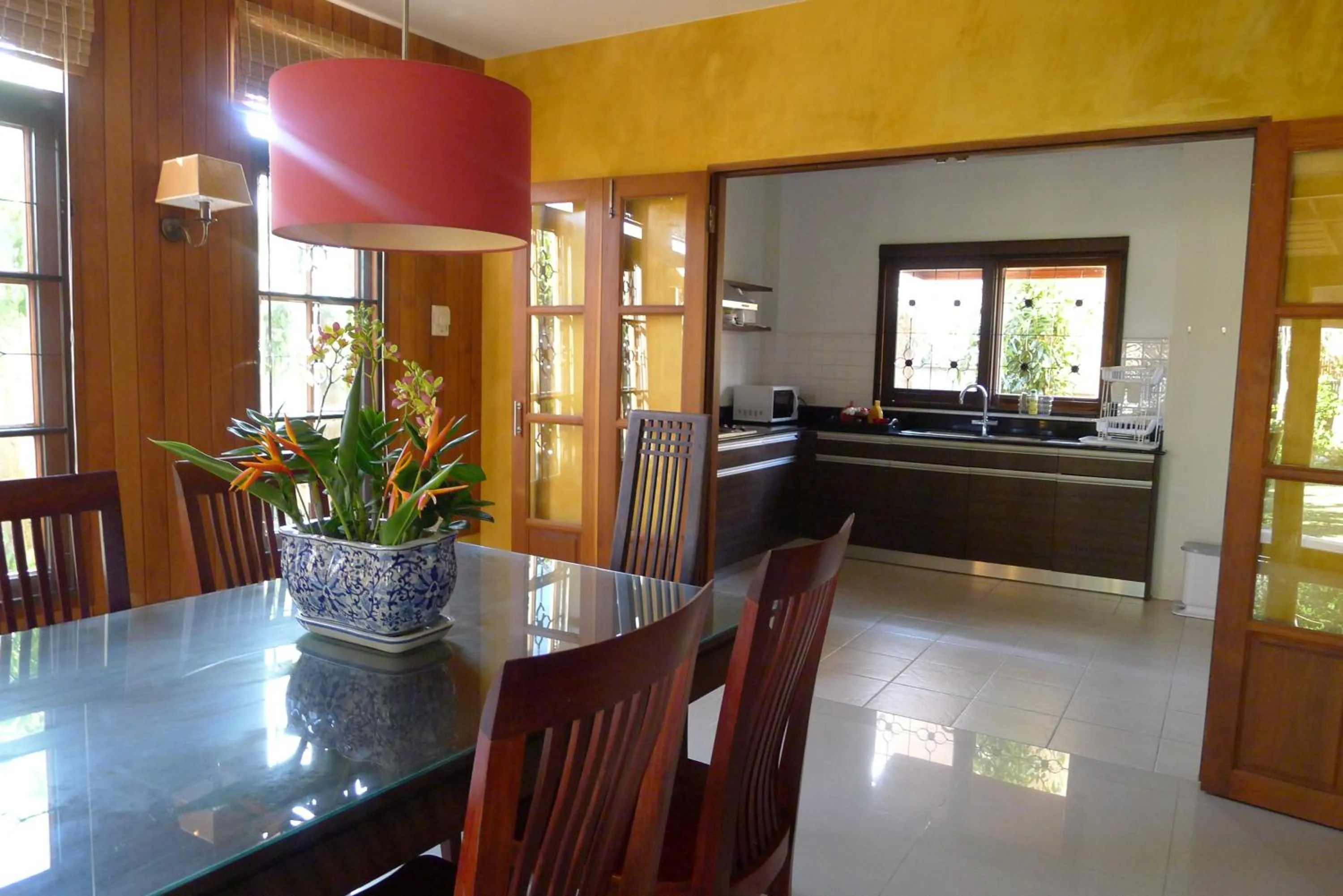 Kitchen or kitchenette in Symphony Villa