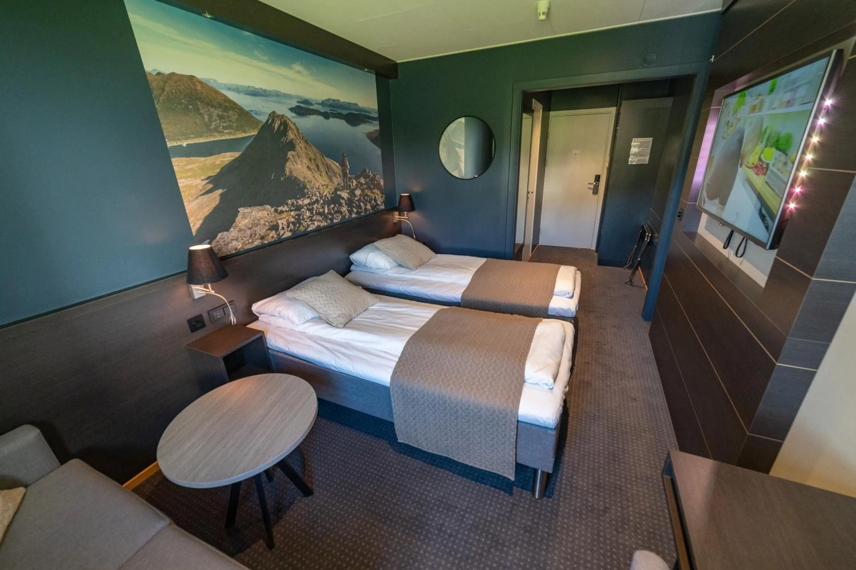 Bed in Hotell Maritim Skjervoy