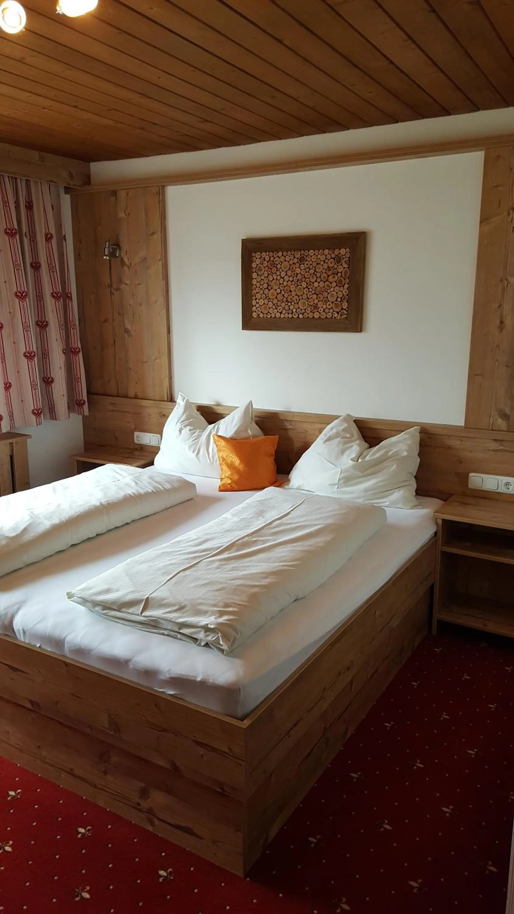 Bed in Pension Singer