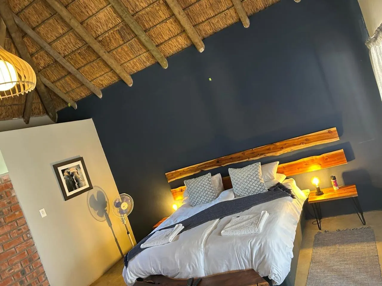 Bed in Klein Karoo Game Lodge