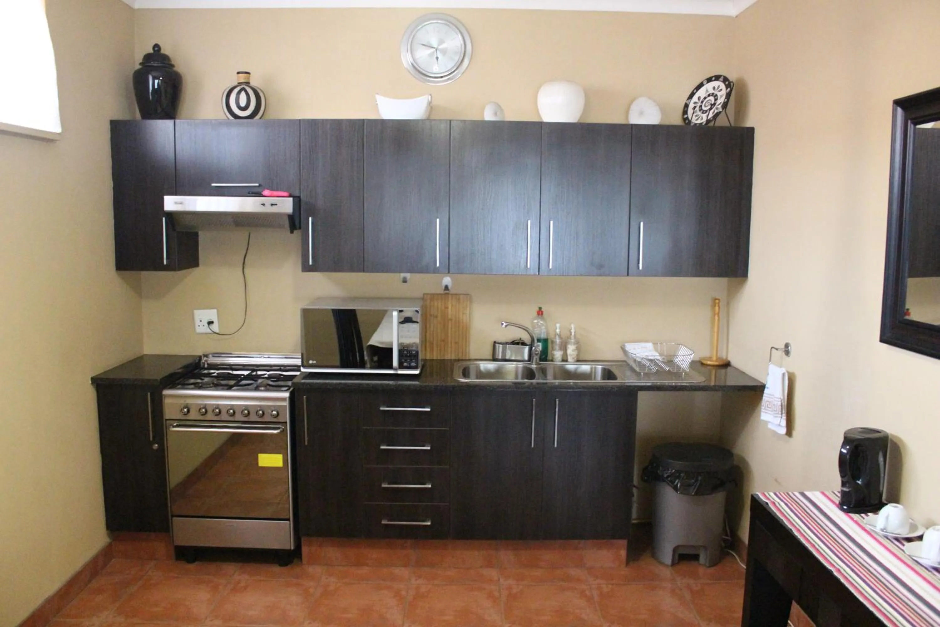 Kitchen or kitchenette in Villa Stella Guest House
