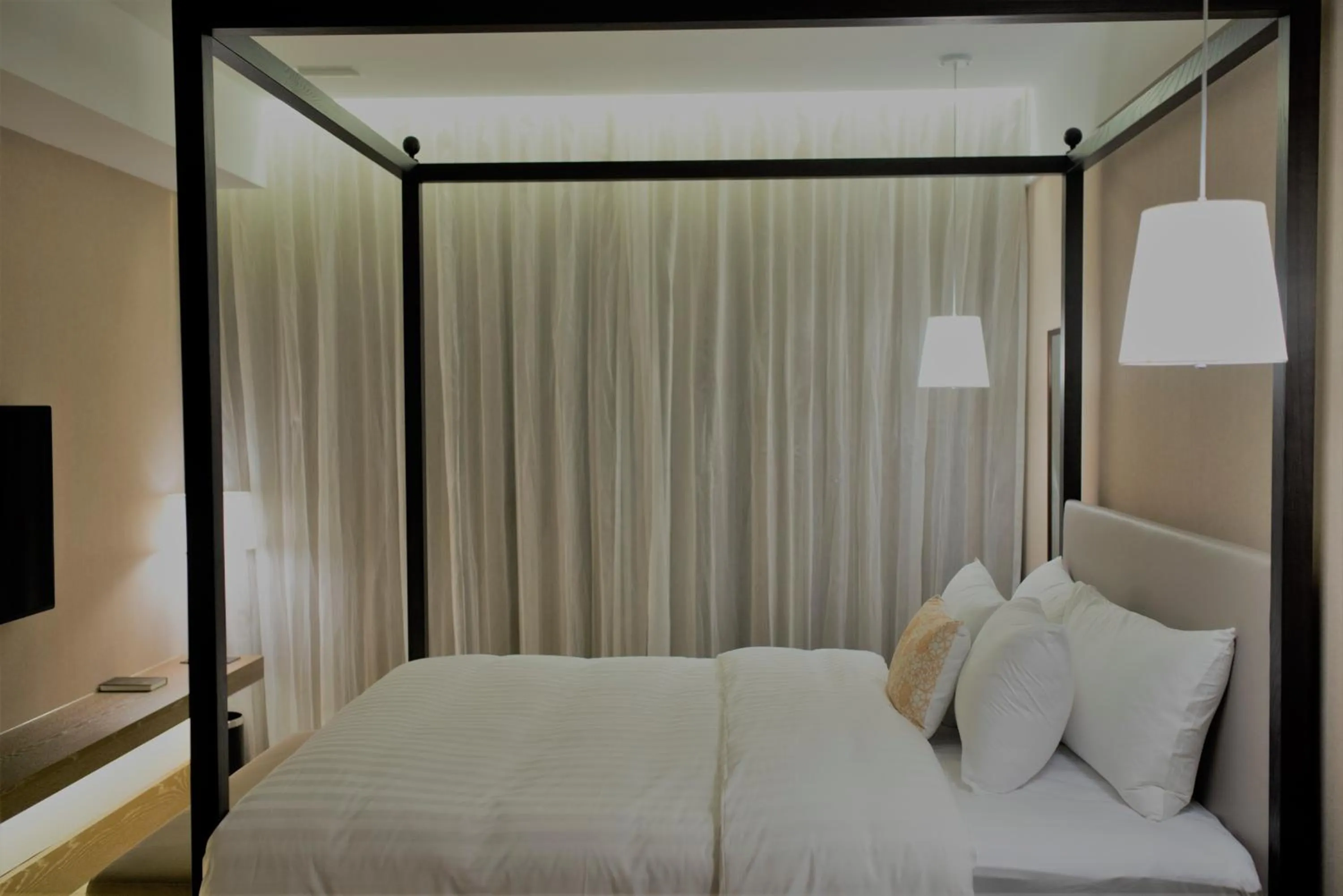 bunk bed, Bed in The Gaya Hotel