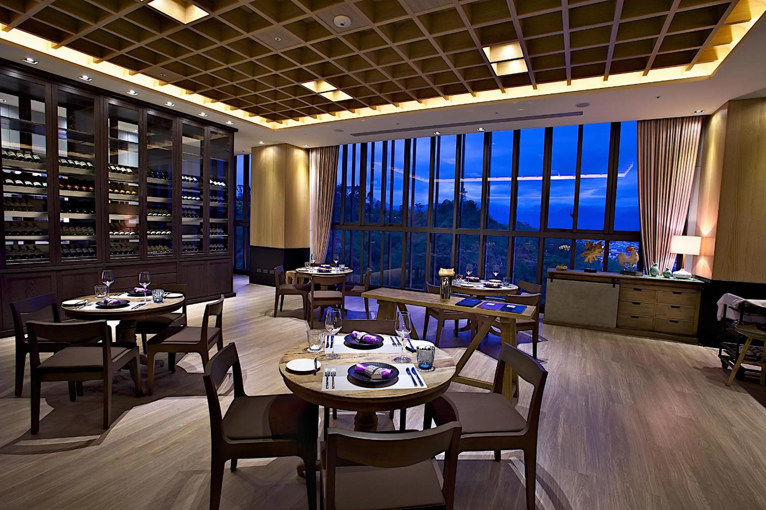 Restaurant/places to eat in The Gaya Hotel