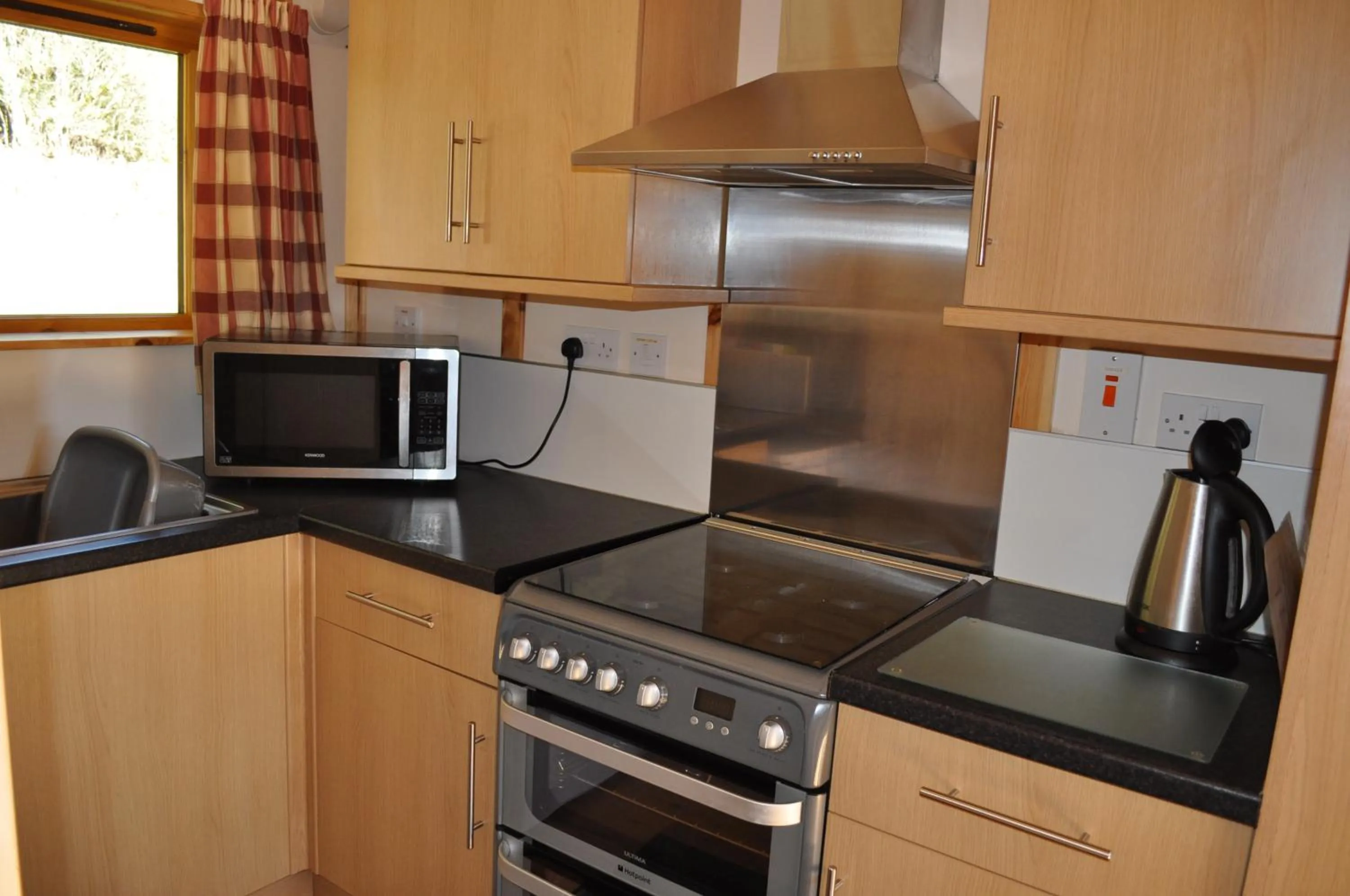 Kitchen or kitchenette in Tayview Lodges