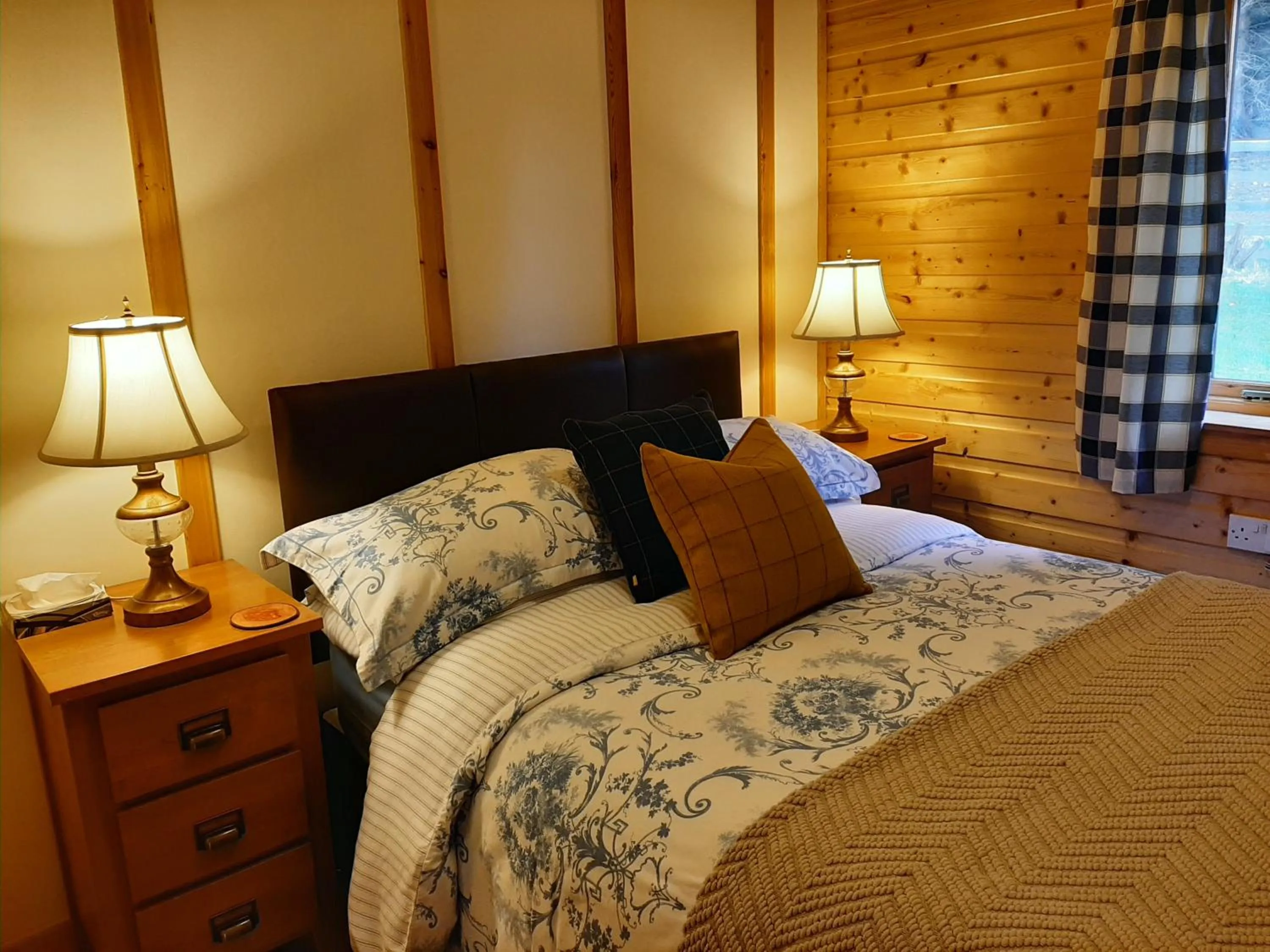 Bedroom, Bed in Tayview Lodges