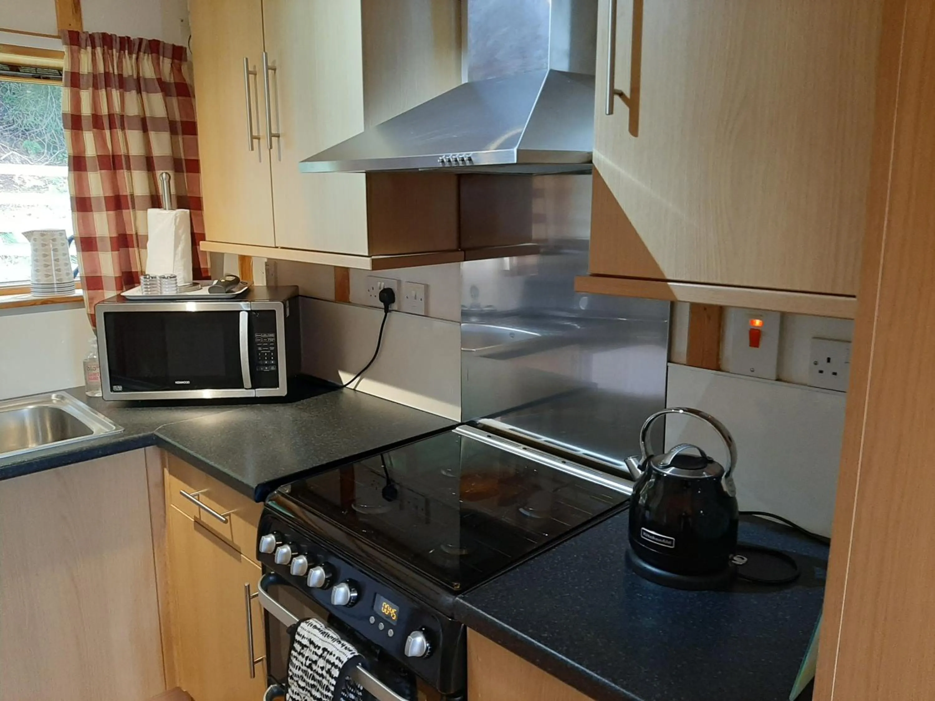 Kitchen or kitchenette in Tayview Lodges