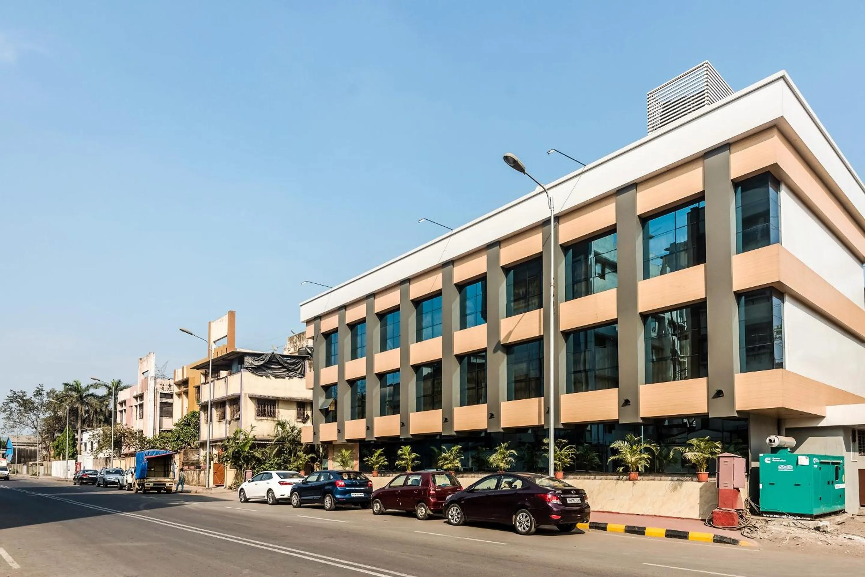 Facade/entrance in Capital O Hotel Konar Inn