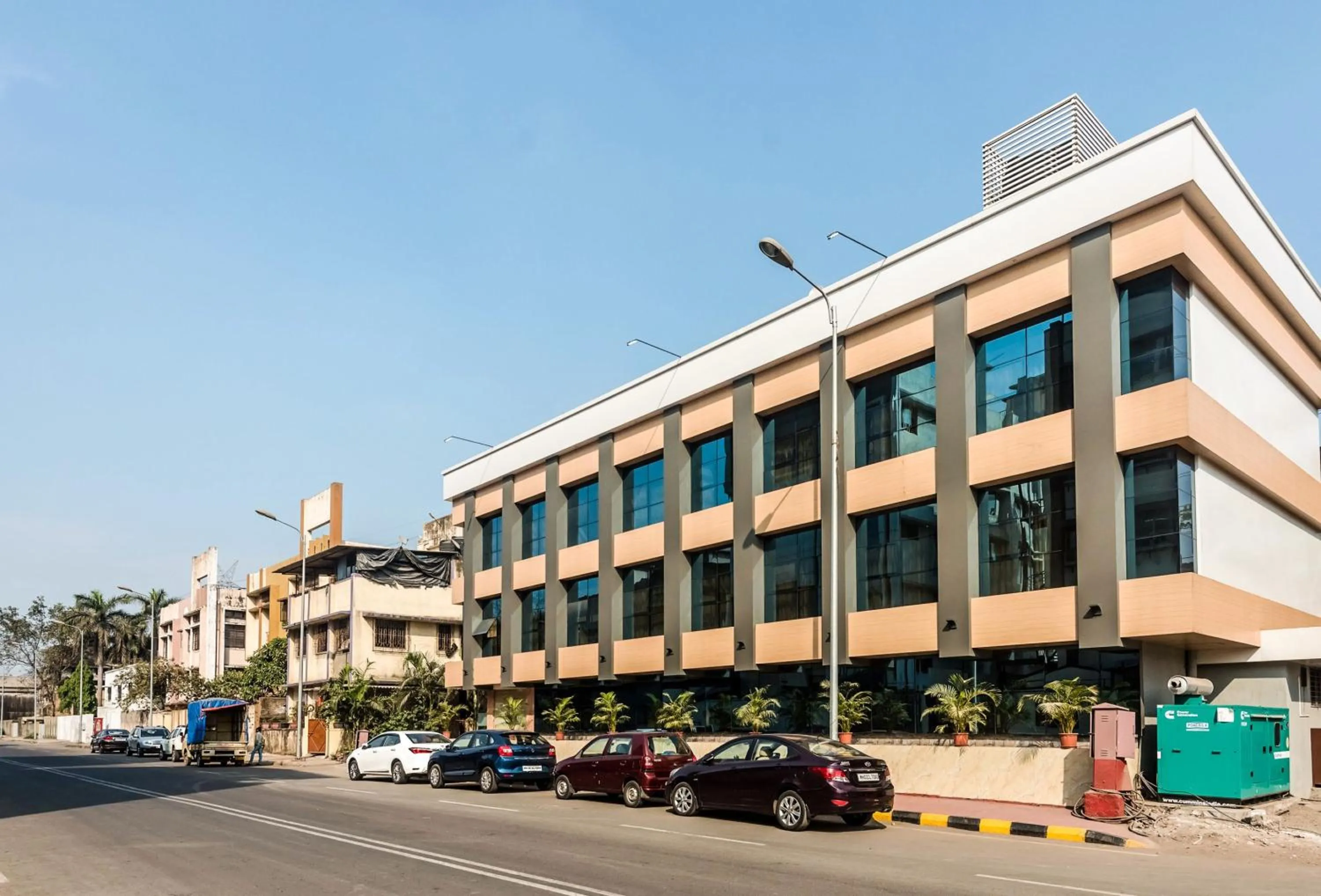 Facade/entrance in Capital O Hotel Konar Inn