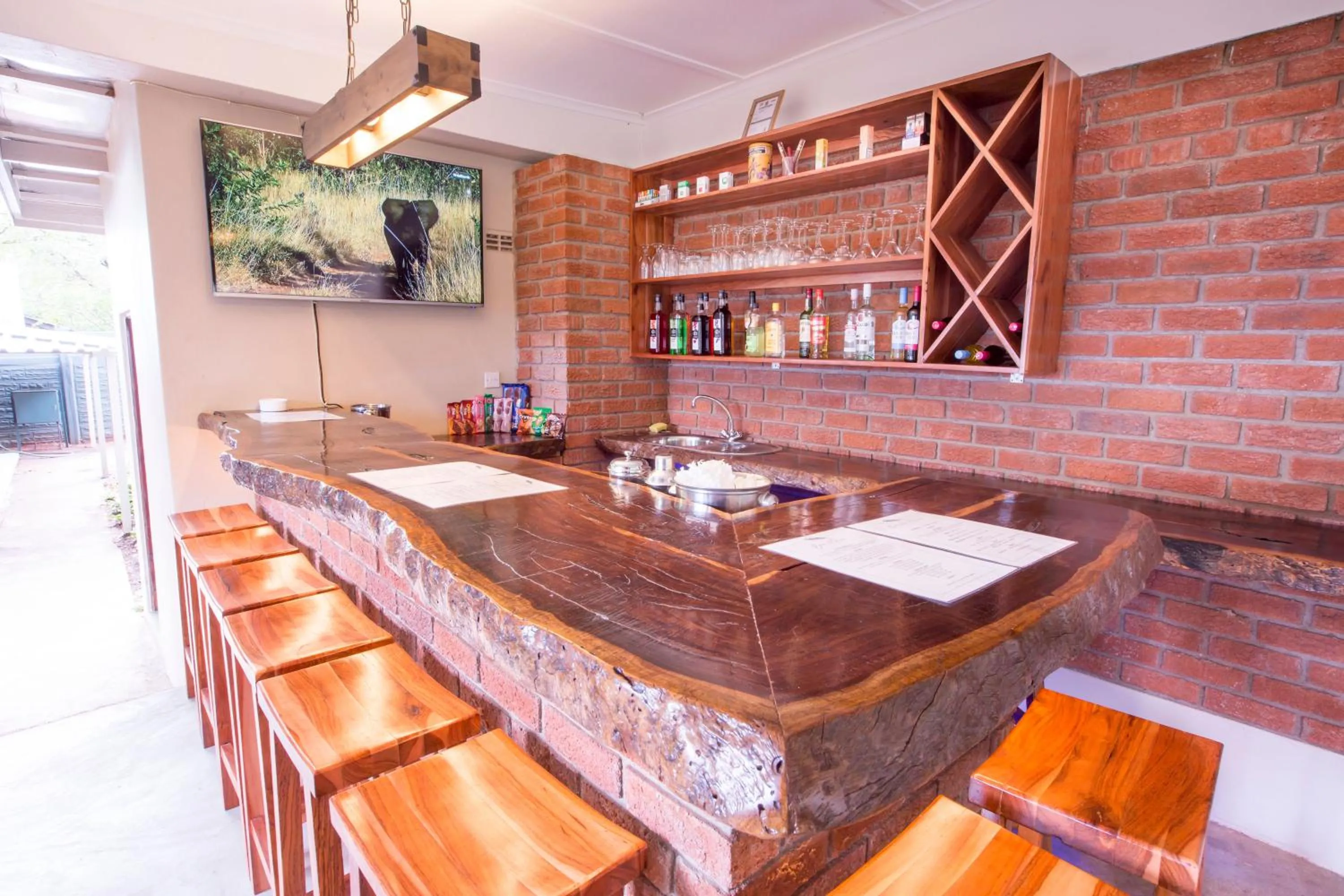 Lounge or bar in Livingstone Lodge