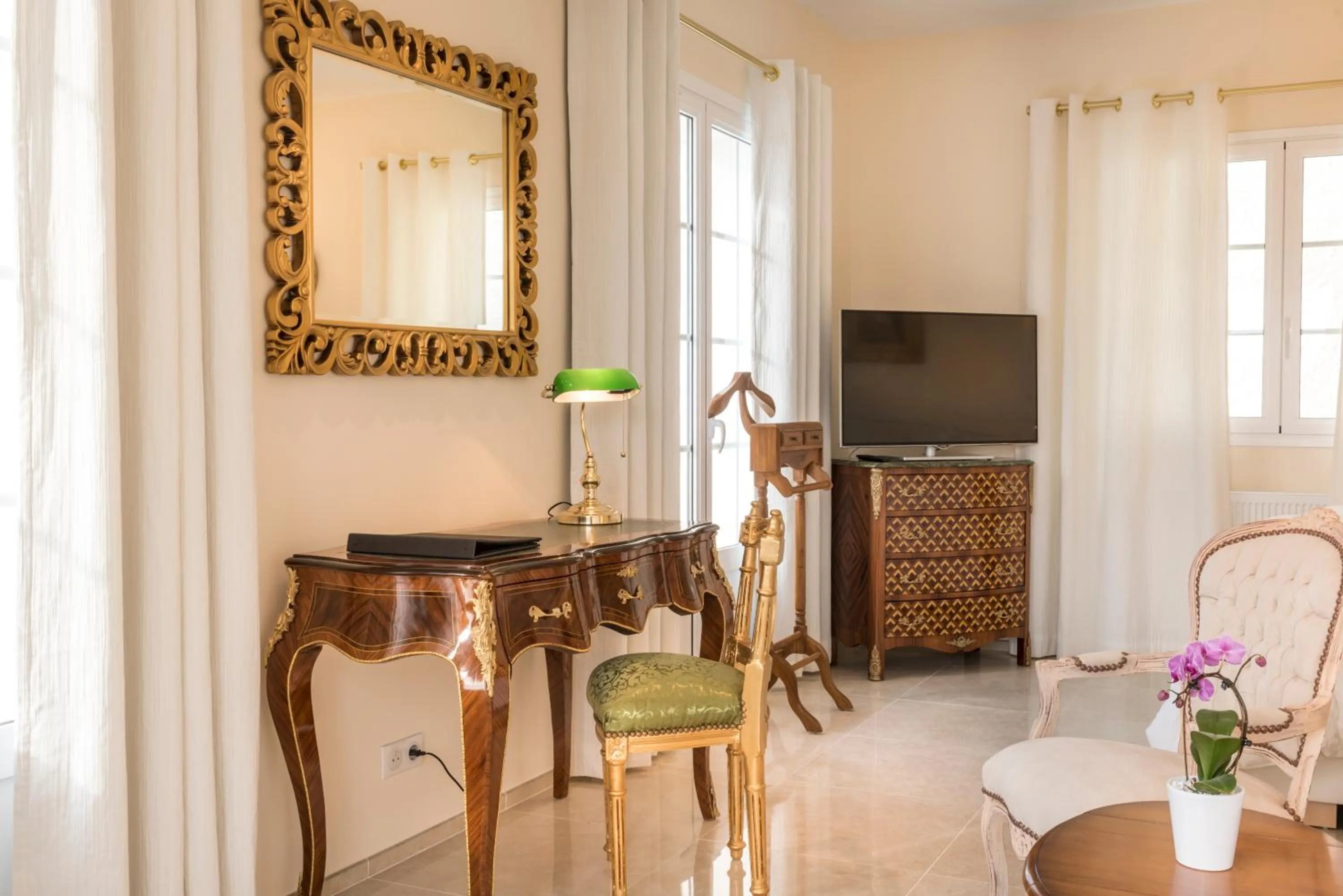 Photo of the whole room in Domaine du Bois des Anges