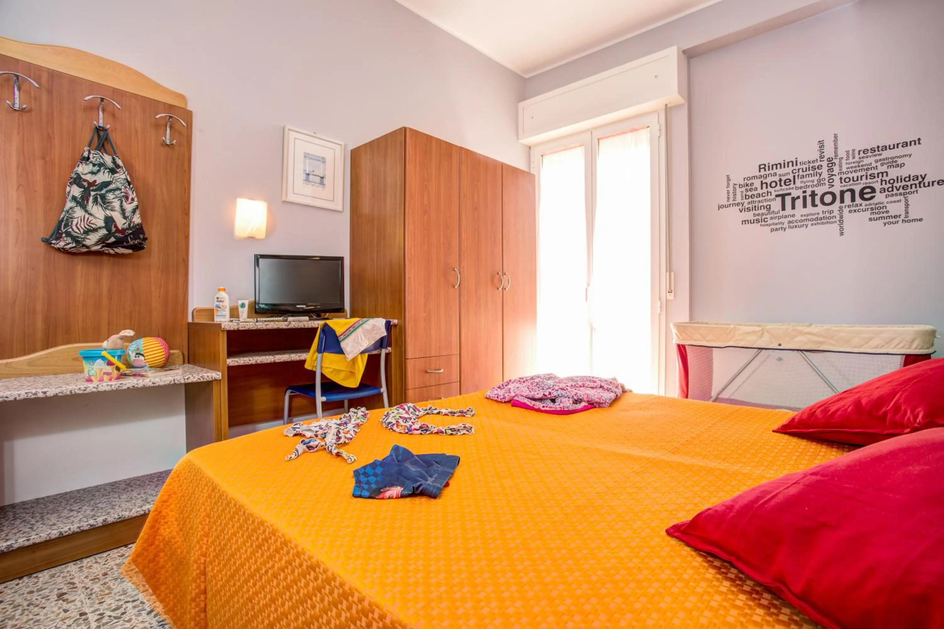 Photo of the whole room, Bed in Hotel Tritone Rimini