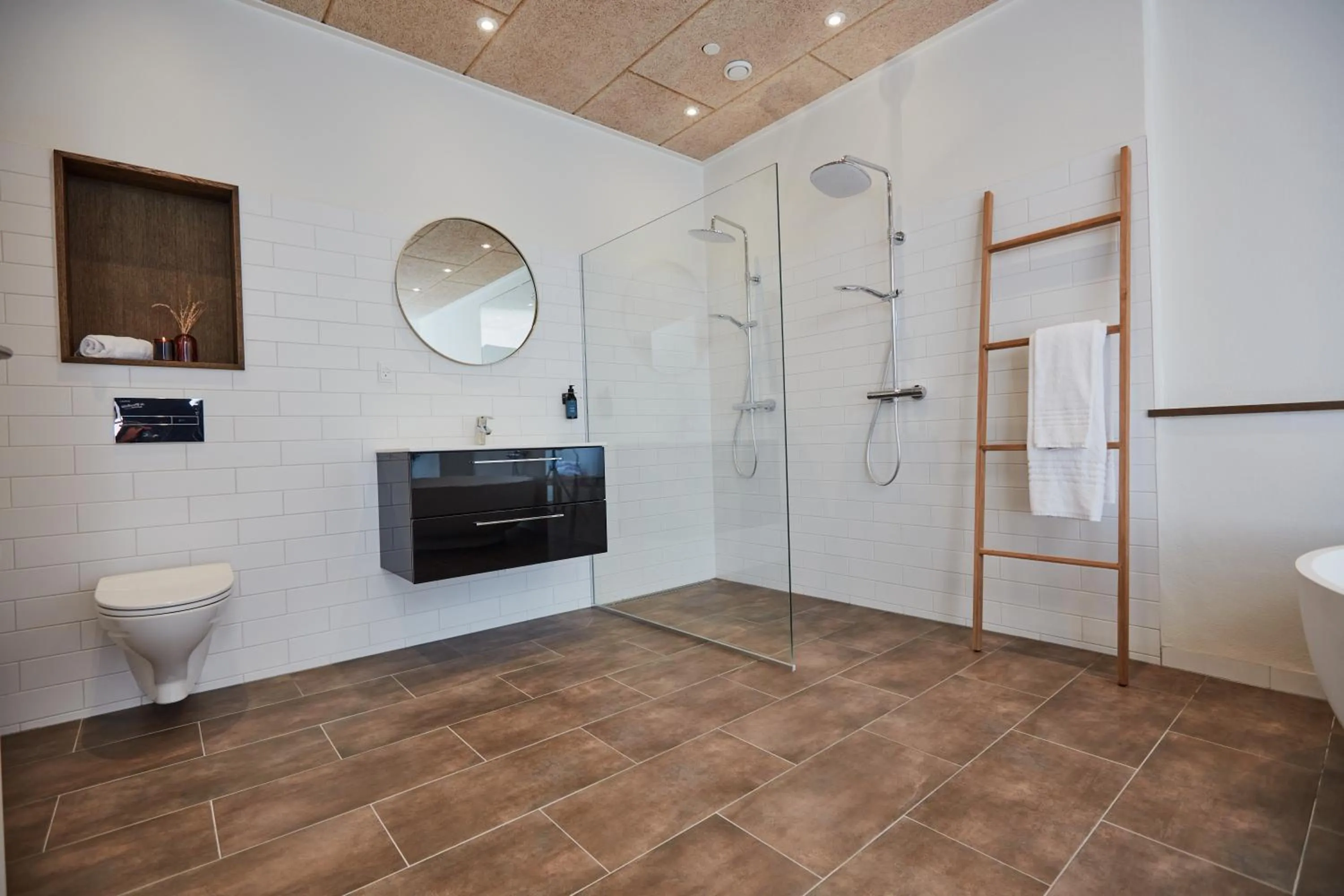 Bathroom in Benniksgaard Hotel