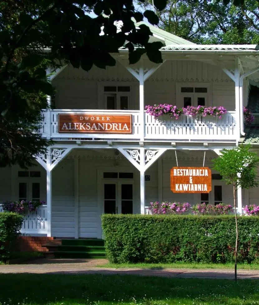 Dworek Aleksandria Dworek Aleksandria