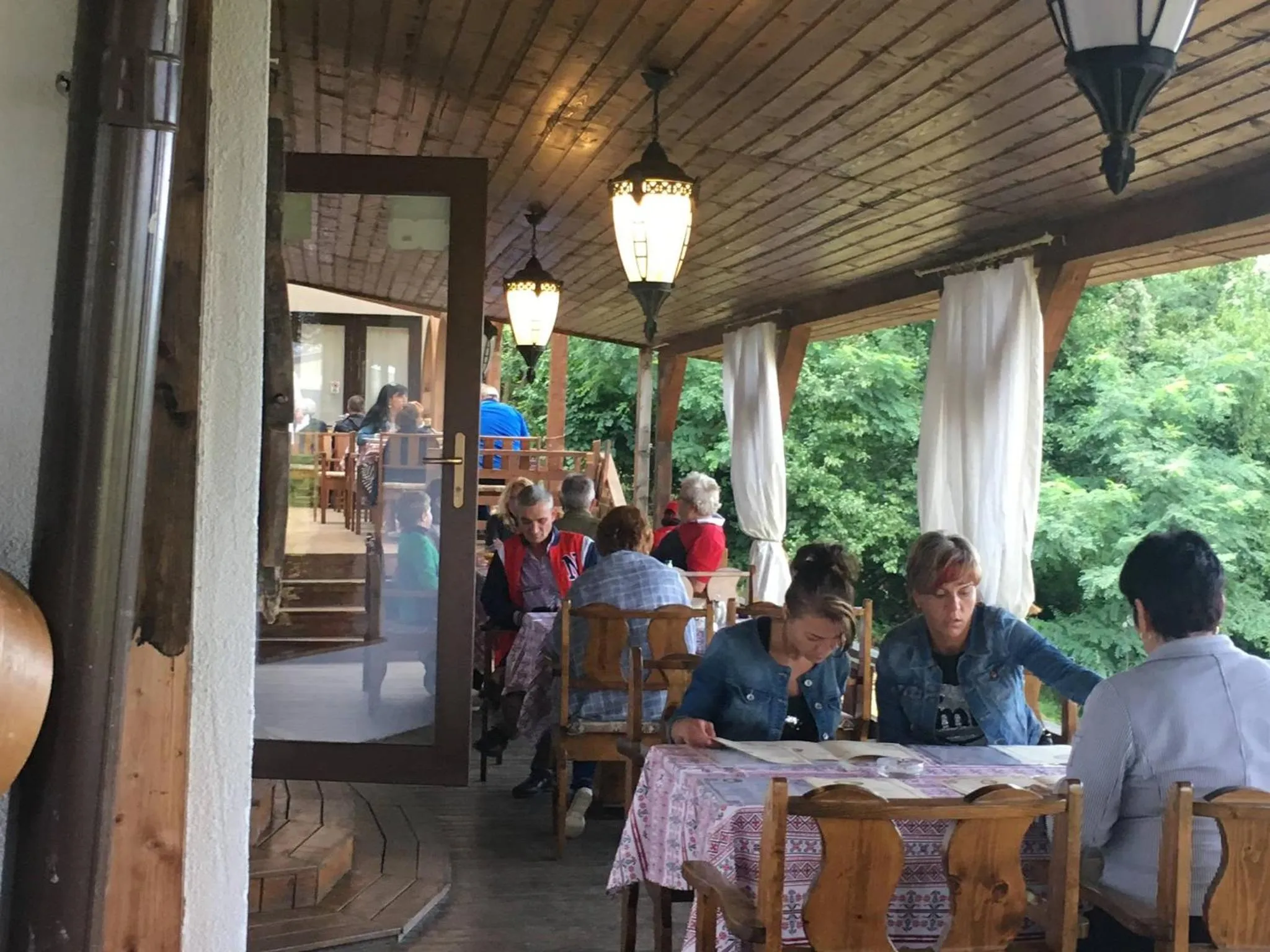 Property building in Hanu lu Mos Opinca