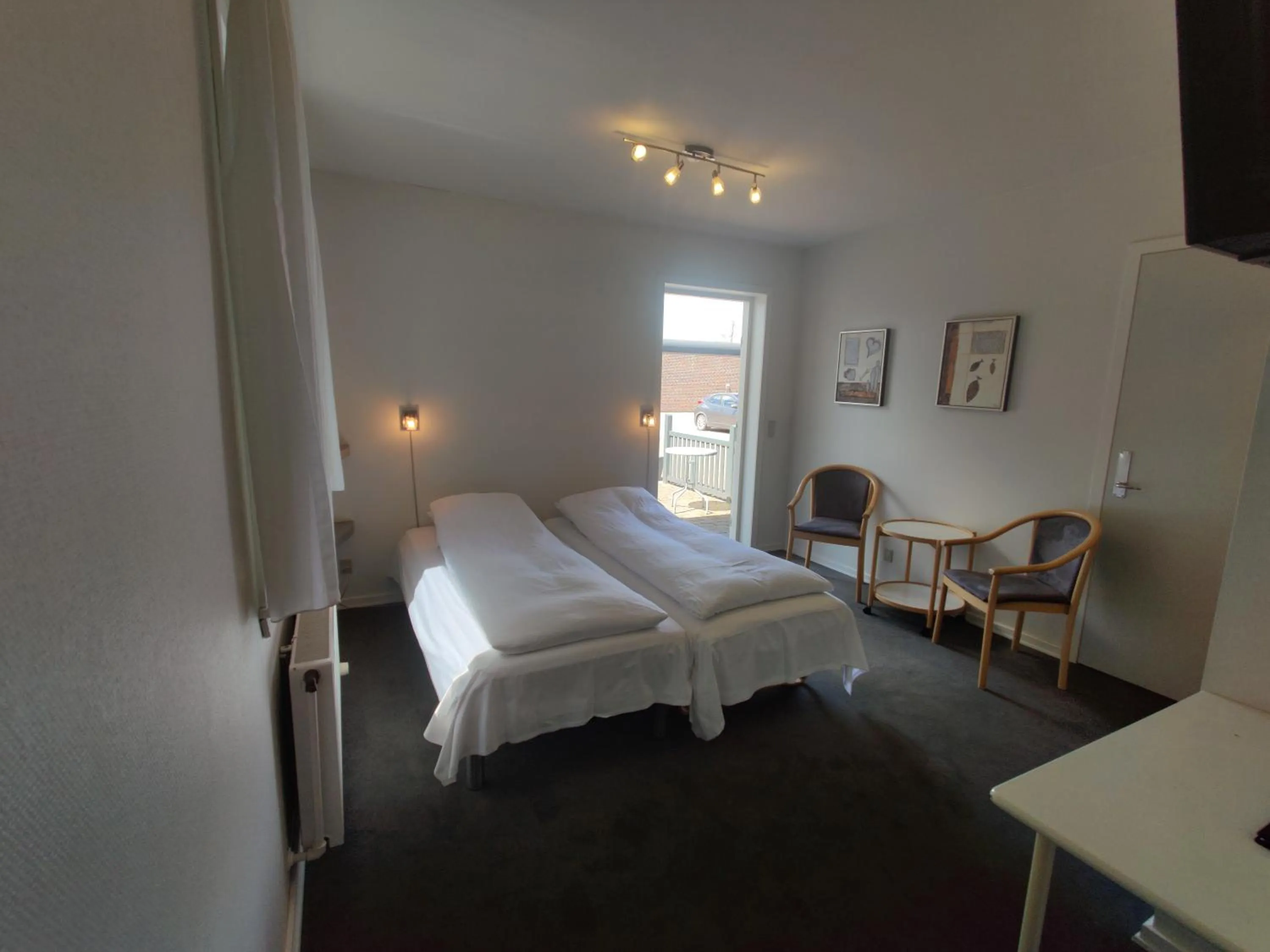 Bedroom, Bed in Sdr. Omme Kro & Hotel