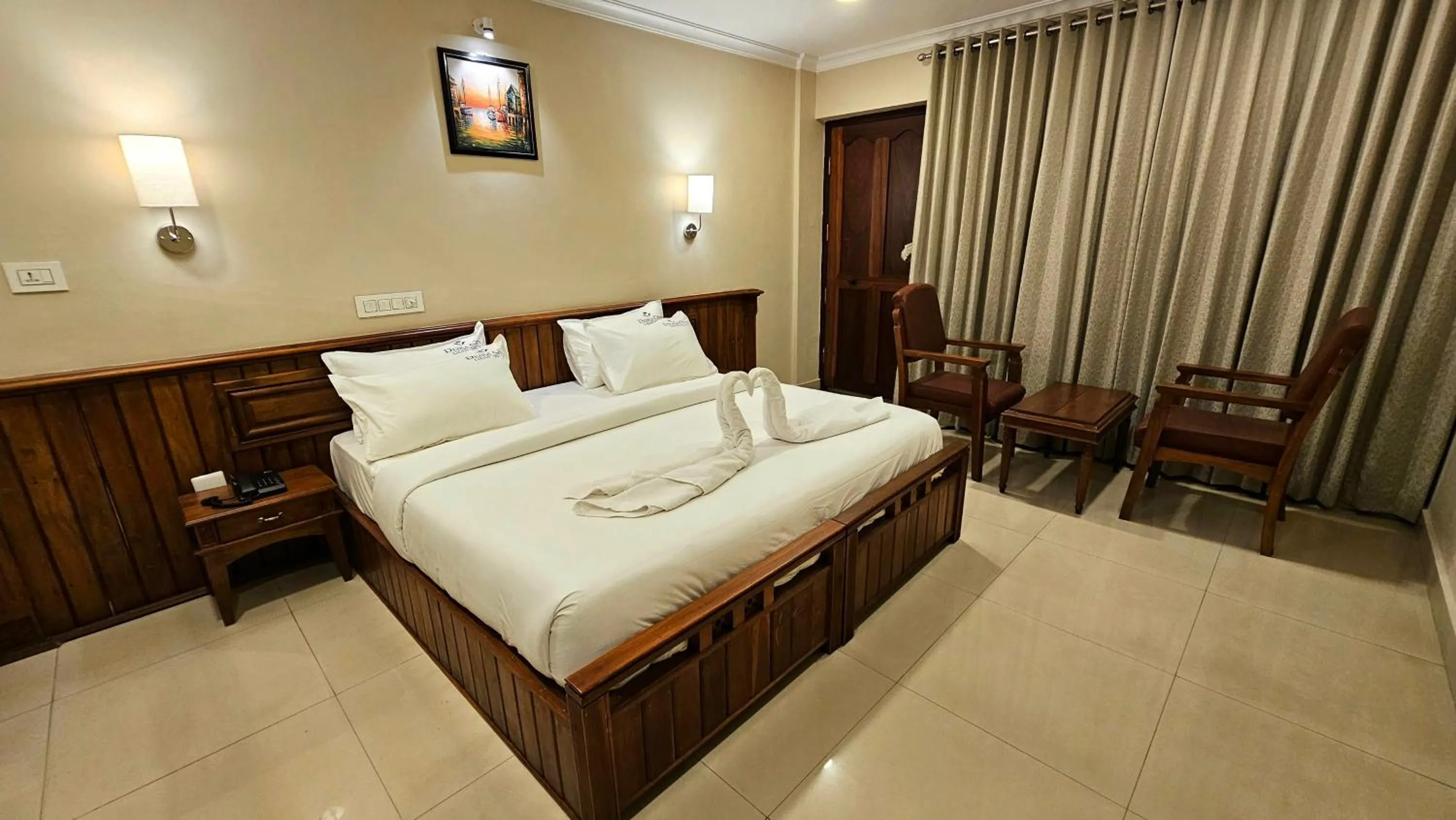Bed in Deira City Residency