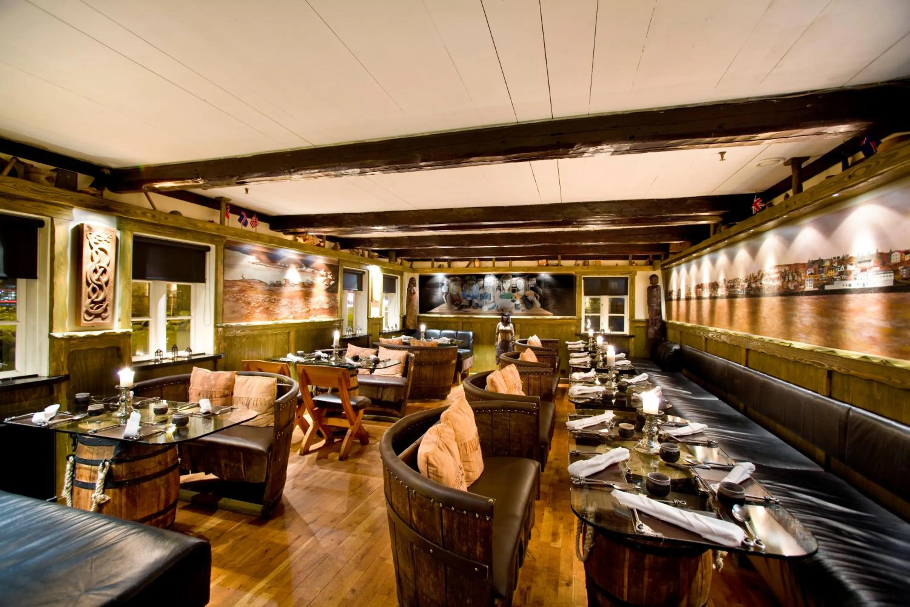 Restaurant/places to eat in Hotel Viking